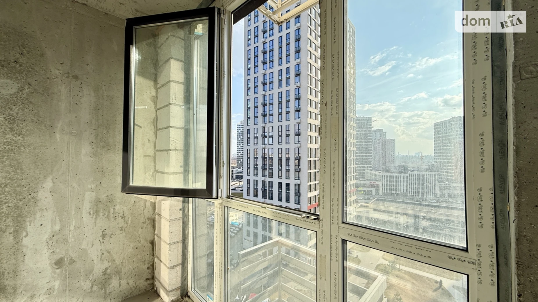 Продается 2-комнатная квартира 77 кв. м в Киеве, ул. Всеволода Змиенко, 19 - фото 3