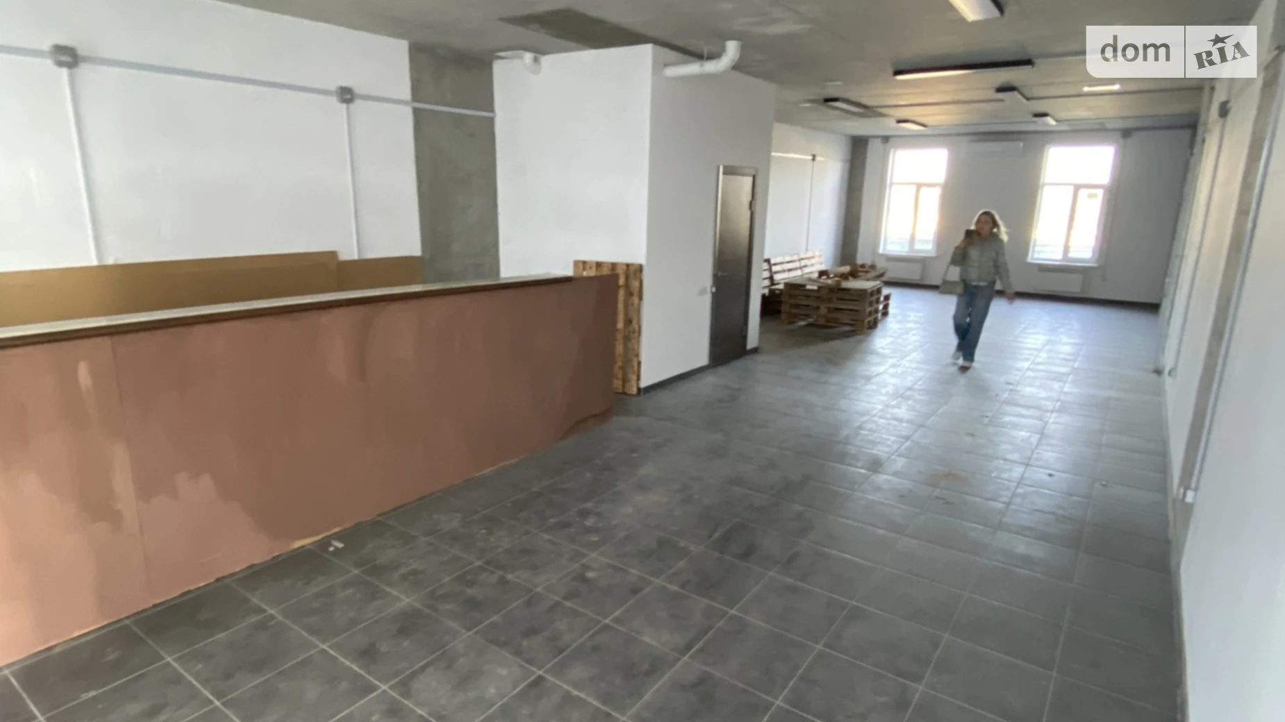 Продается помещения свободного назначения 125 кв. м в 5-этажном здании, цена: 106000 $ - фото 2
