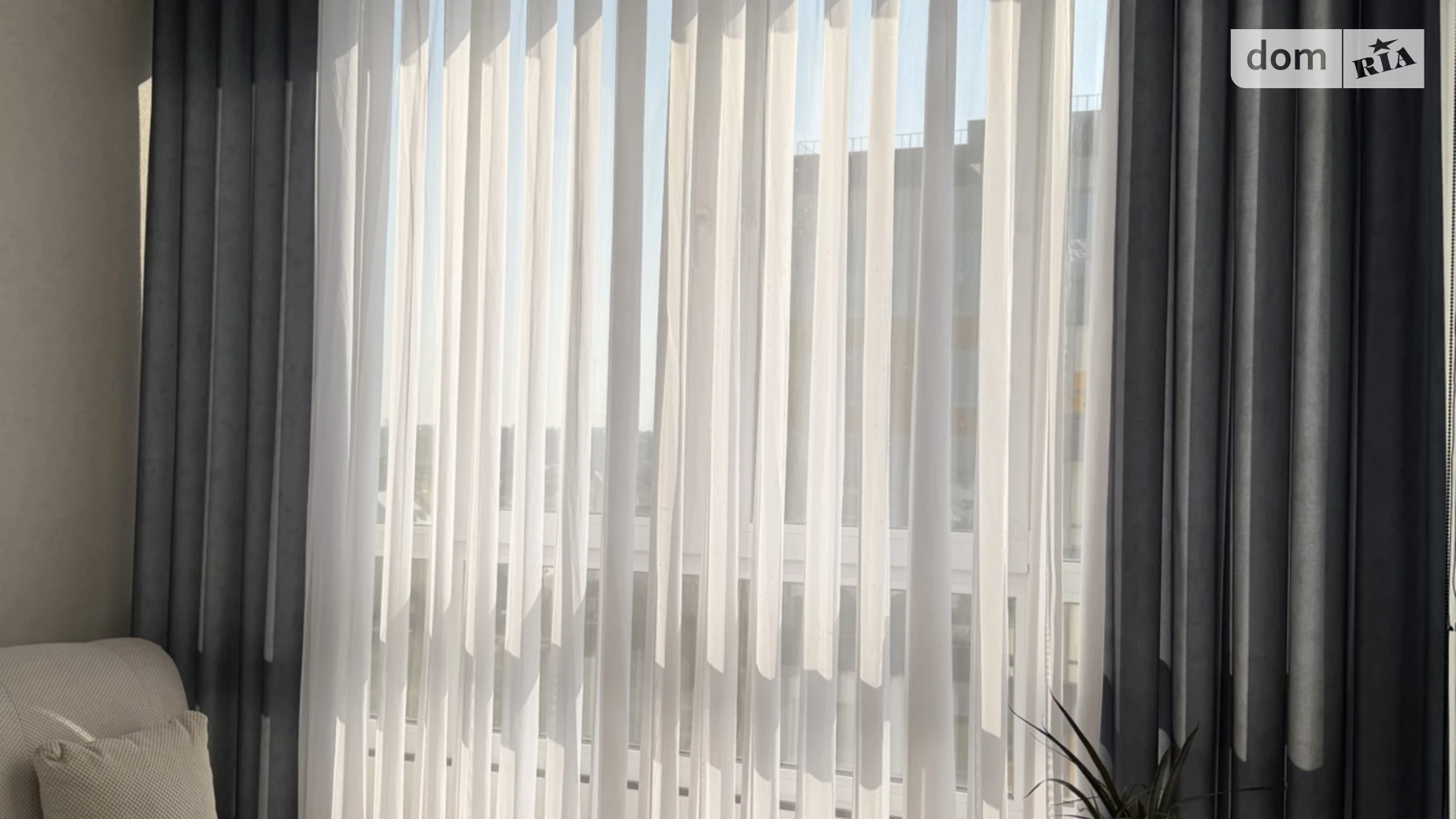 Продается 1-комнатная квартира 43.3 кв. м в, цена: 71500 $ - фото 2