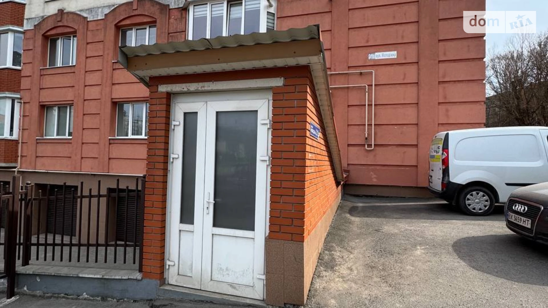 Сдается в аренду офис 107 кв. м в бизнес-центре, цена: 21400 грн - фото 4