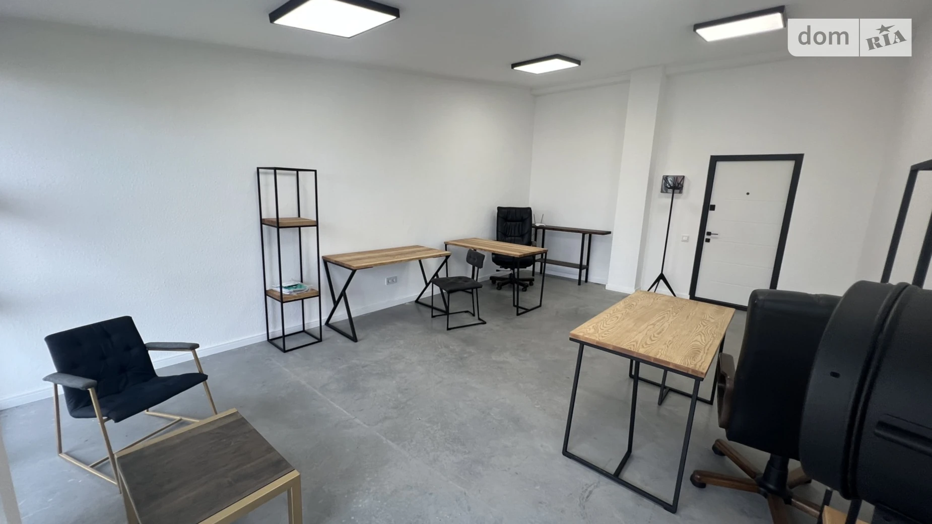 Продается офис 28.2 кв. м в бизнес-центре, цена: 31700 $ - фото 2