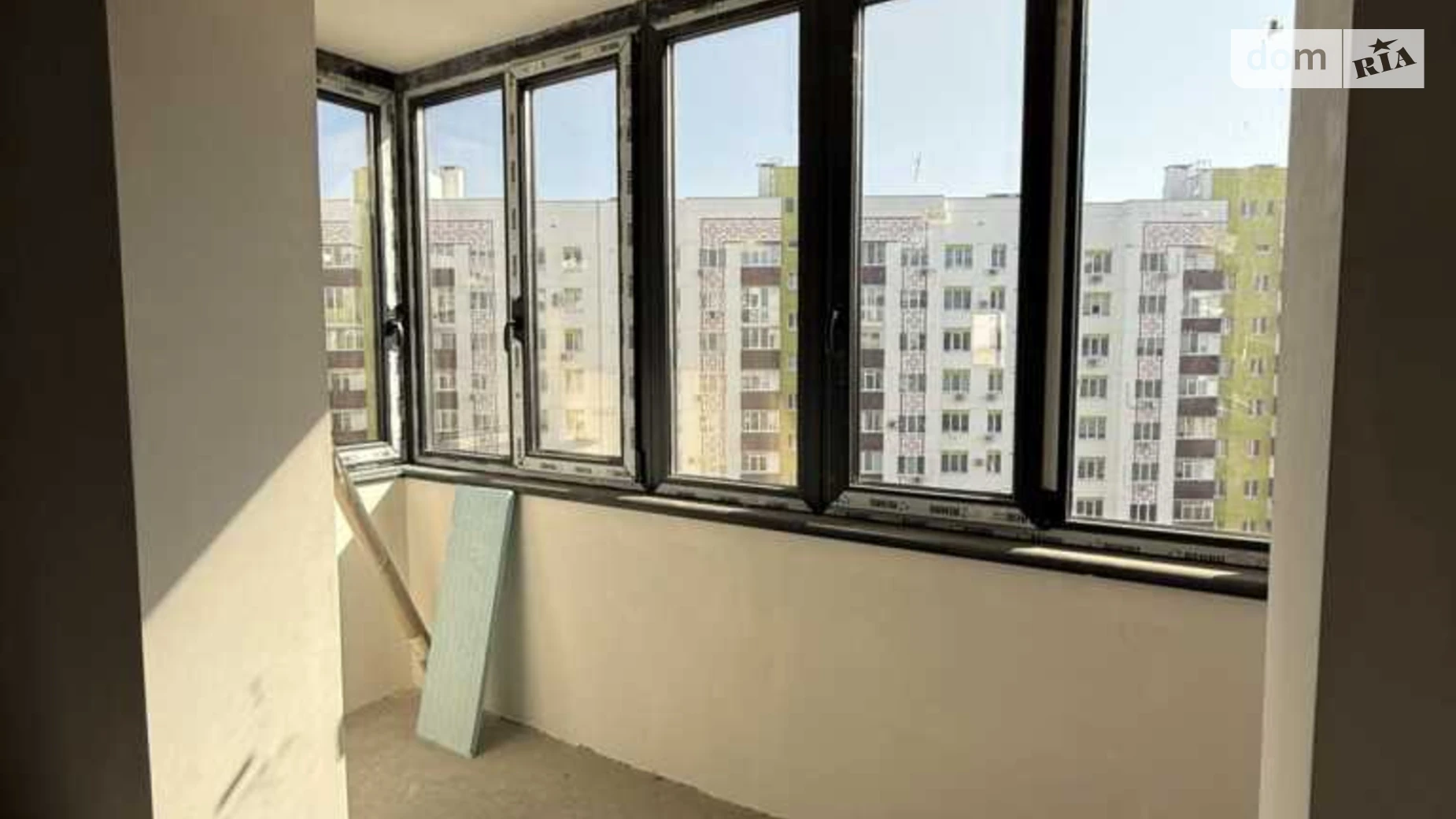Продается 2-комнатная квартира 72 кв. м в Рассошенцах, ул. Полтавская - фото 3