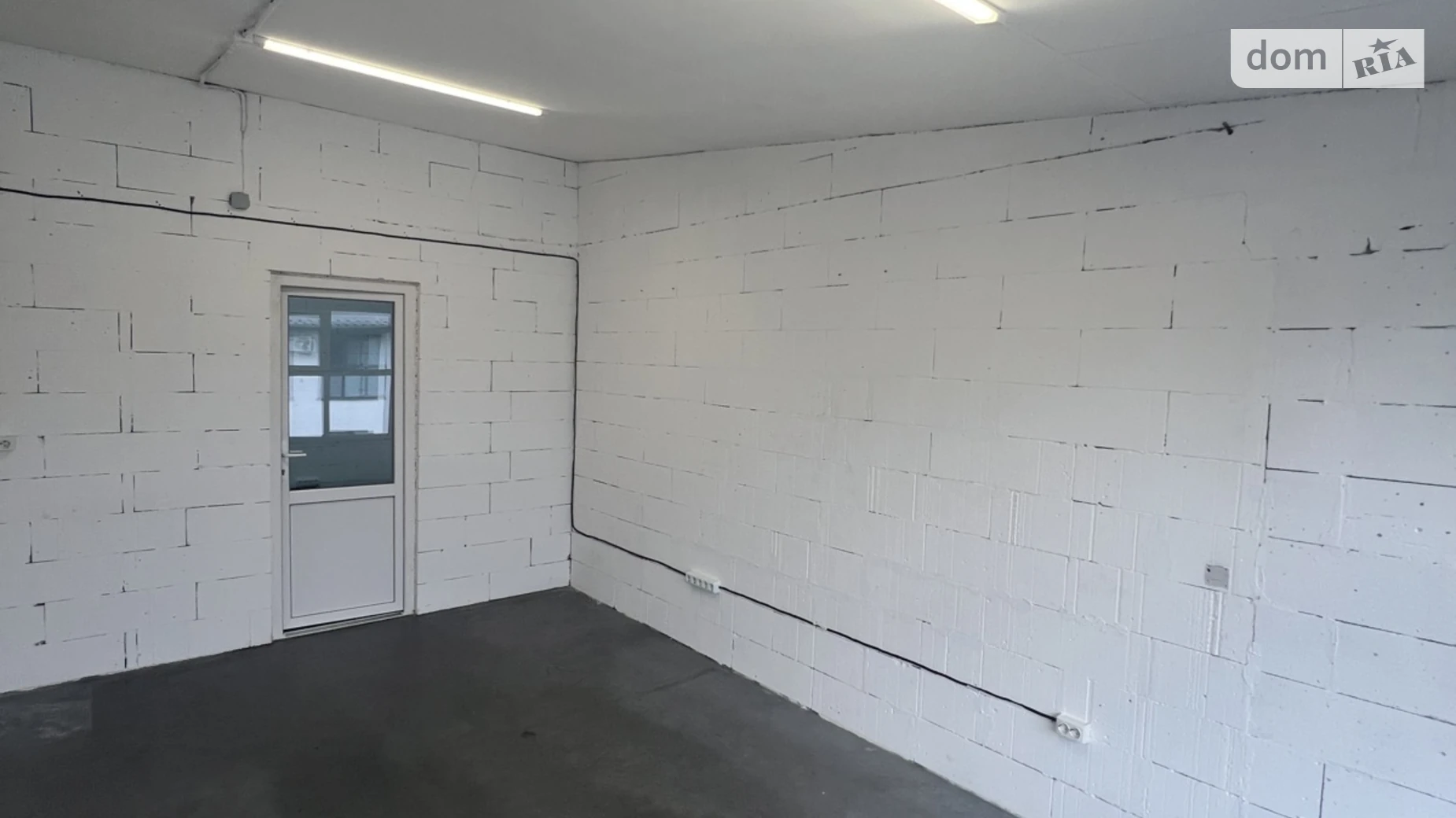 Сдается в аренду офис 31 кв. м в бизнес-центре, цена: 8000 грн - фото 2