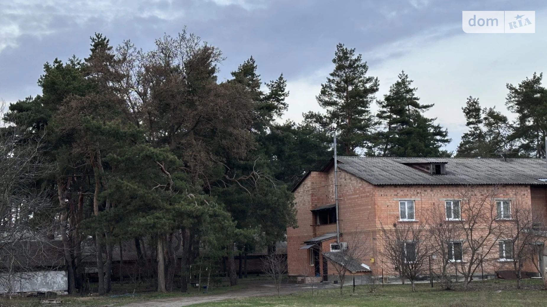 Продается 4-комнатная квартира 72.8 кв. м в Ромнах, ул. 8 Мая (9-го Мая) - фото 3