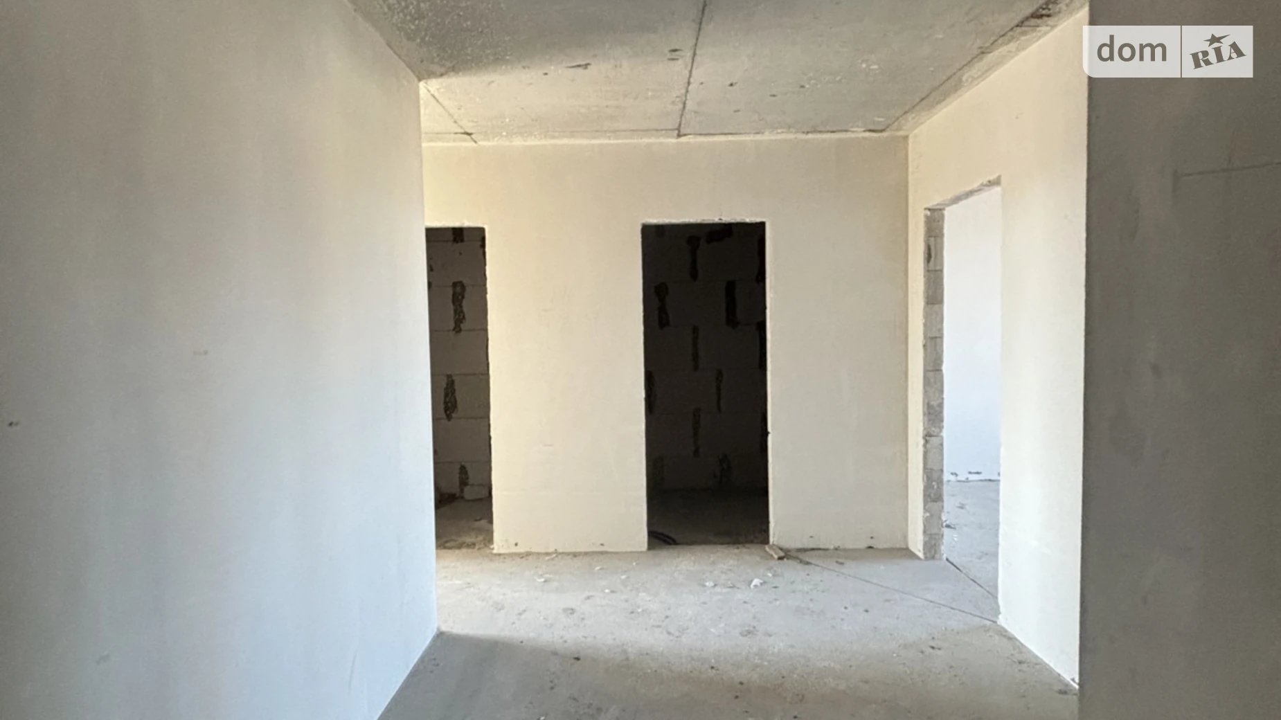 Продается 2-комнатная квартира 64 кв. м в Крюковщине, ул. Одесская, 27 - фото 2