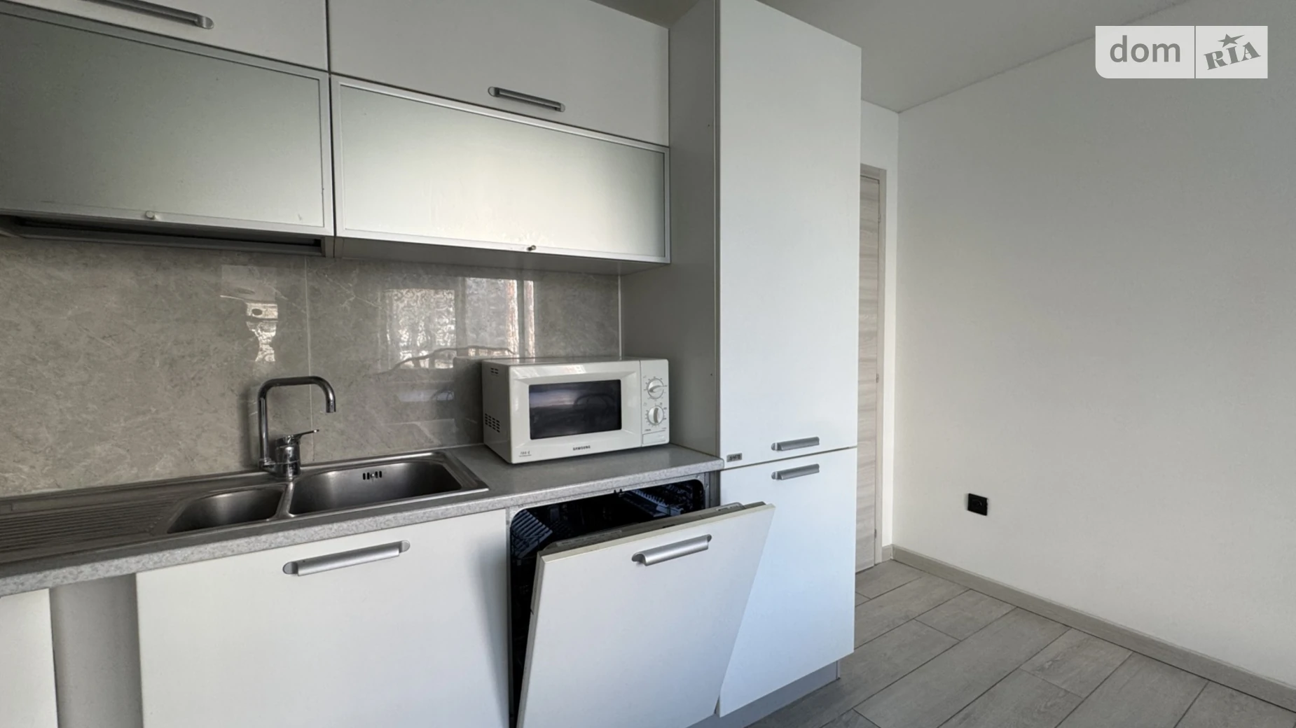 3-комнатная квартира 88.6 кв. м в Тернополе, ул. Довженко Александра - фото 2