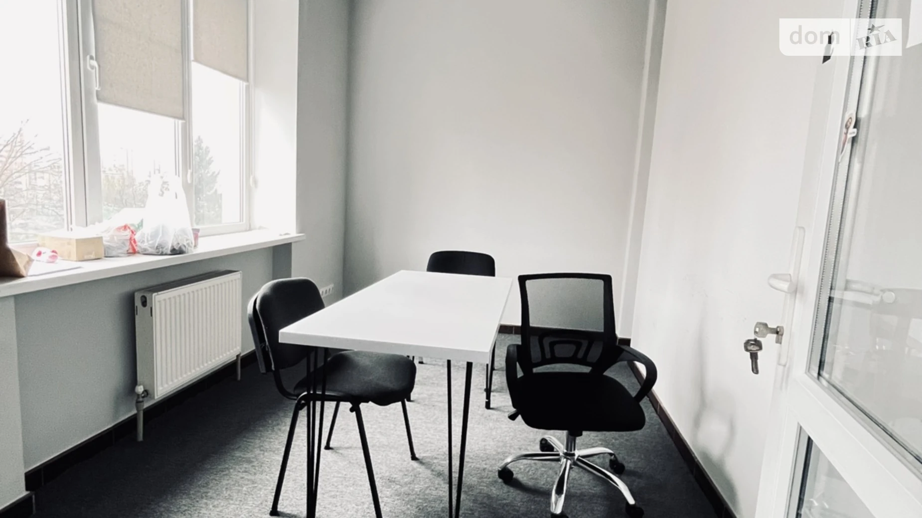 Сдается в аренду офис 241.7 кв. м в бизнес-центре, цена: 48340 грн - фото 3