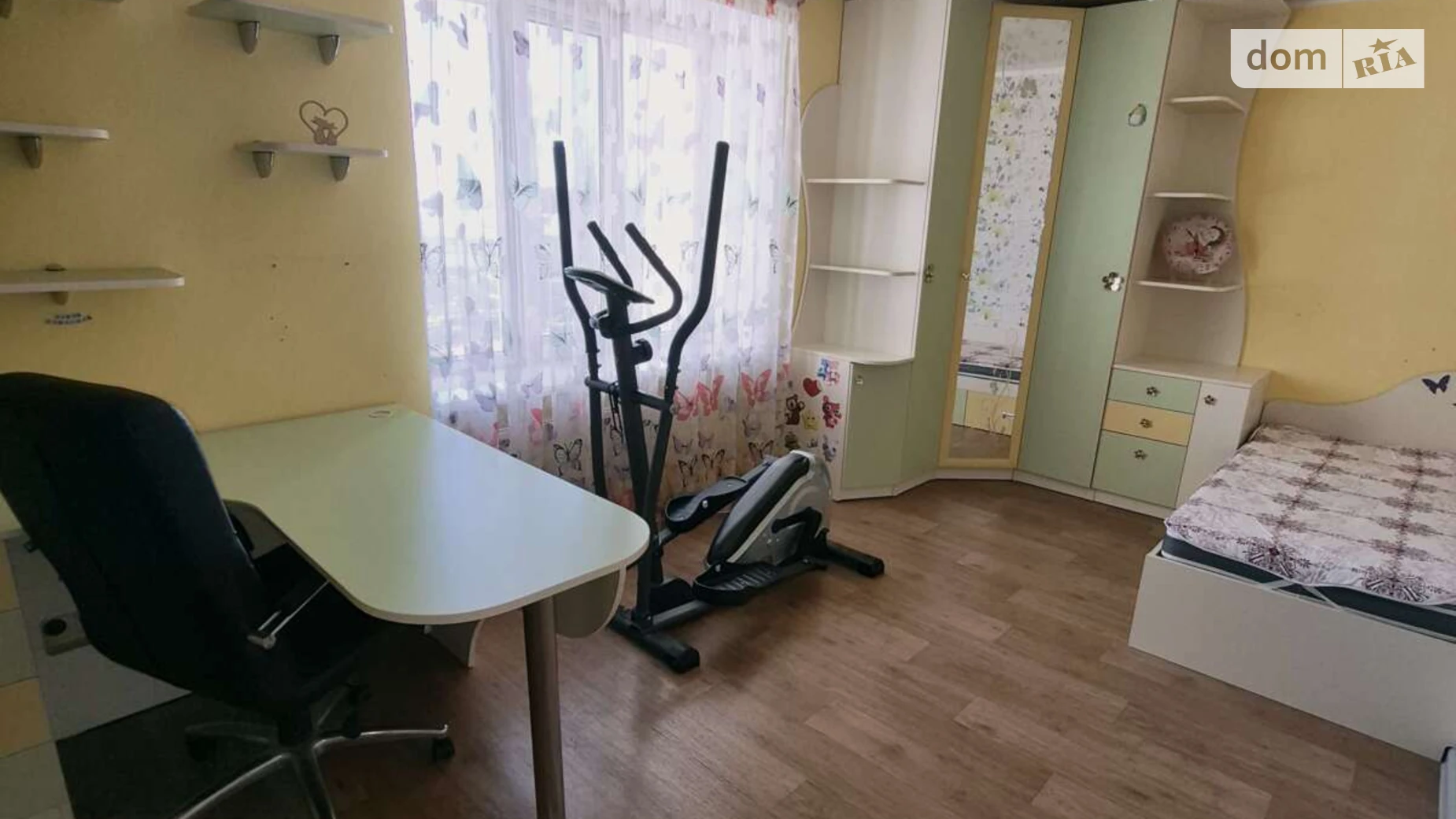 Продается 3-комнатная квартира 93 кв. м в Чернигове, просп. Мира - фото 3