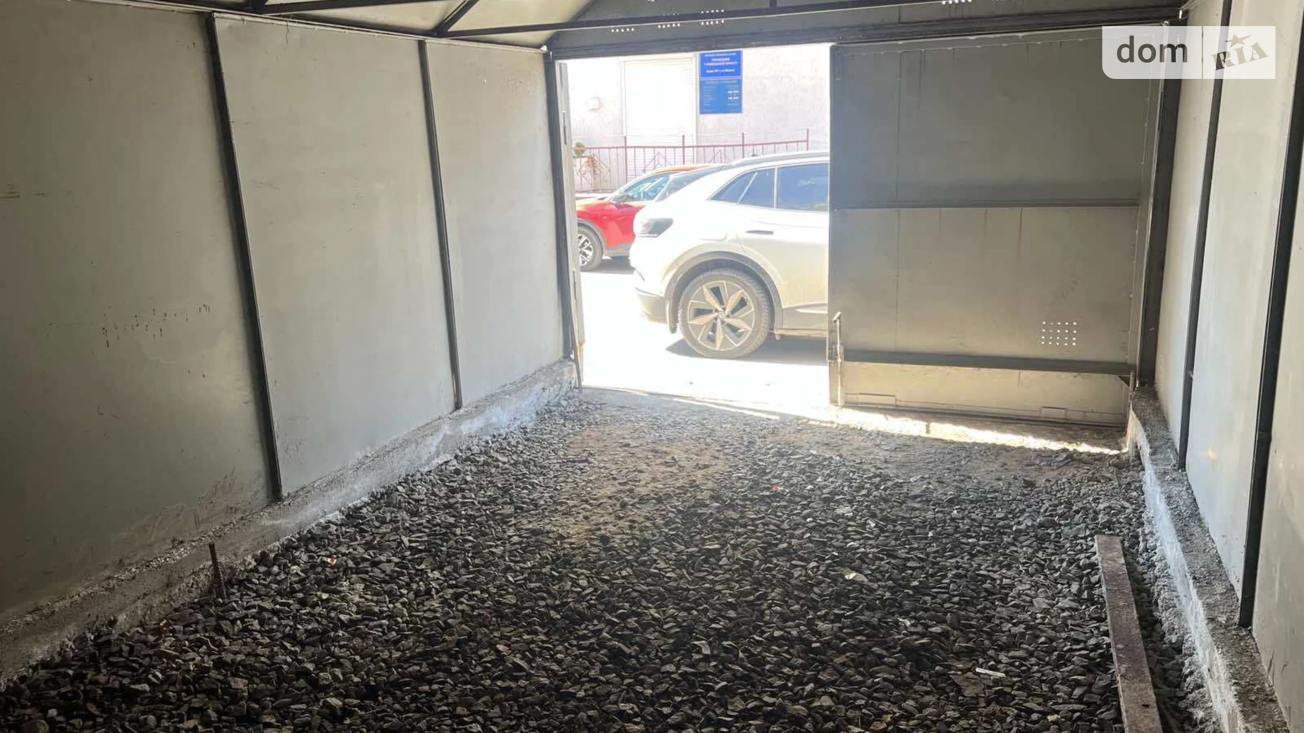 Сдается в аренду отдельно стоящий гараж под легковое авто на 18 кв. м, цена: 3200 грн - фото 3