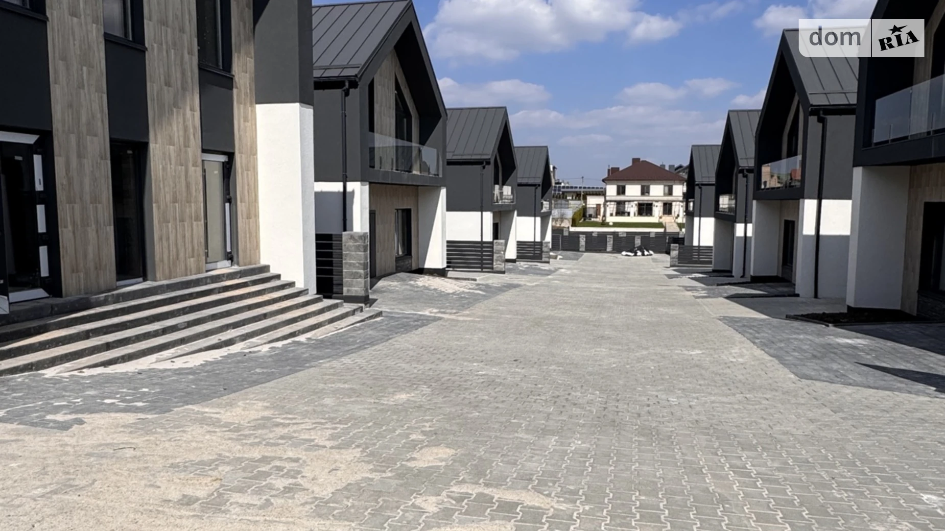 Продается дом на 2 этажа 173 кв. м с верандой, цена: 150000 $ - фото 2