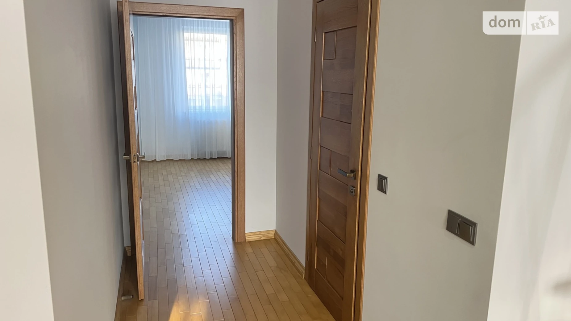 Продается 4-комнатная квартира 142.8 кв. м в Ужгороде, ул. Тлехаса, 10 - фото 5