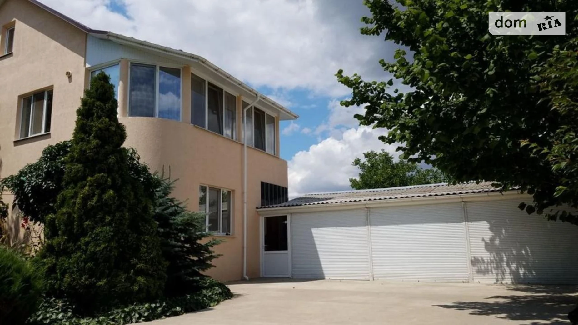 Продается дом на 2 этажа 240 кв. м с верандой, цена: 138300 $ - фото 2