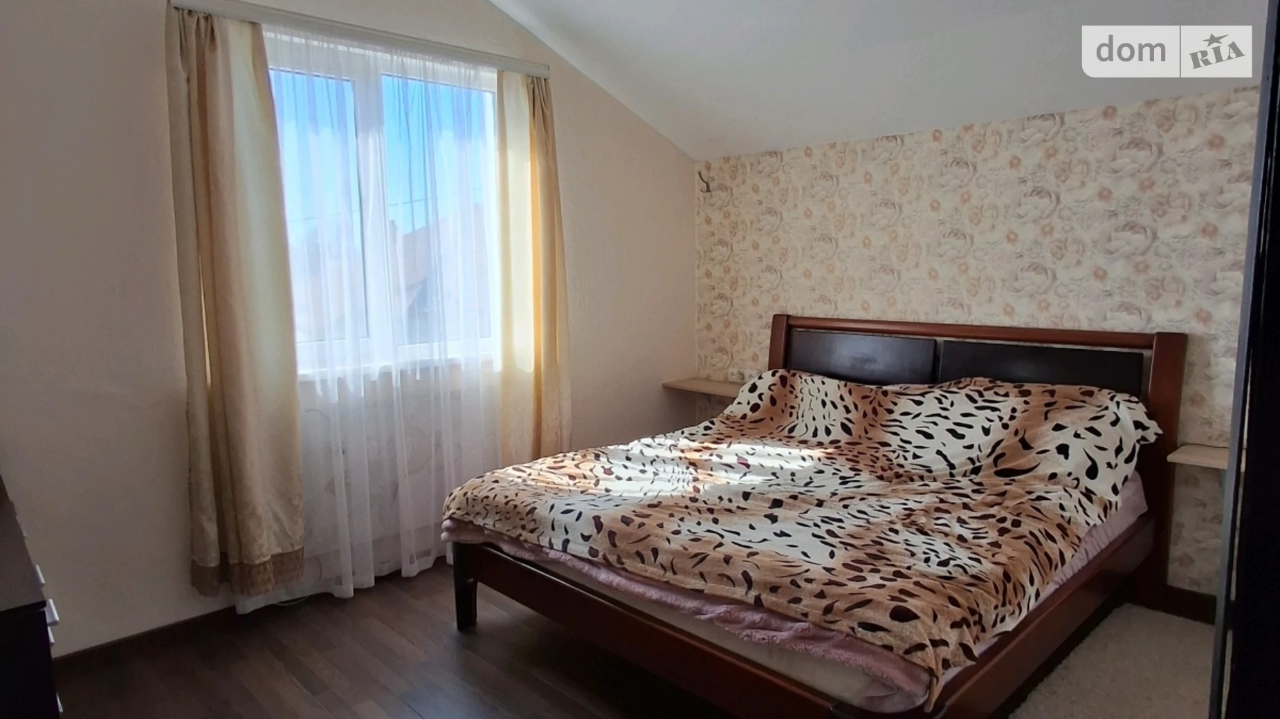 Продается дом на 2 этажа 120 кв. м с бассейном, цена: 120000 $ - фото 4
