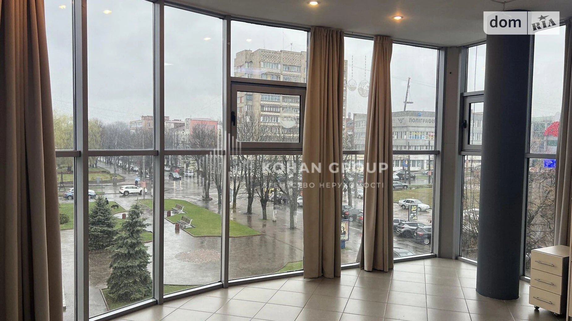 Сдается в аренду офис 160 кв. м в бизнес-центре, цена: 1600 $ - фото 2