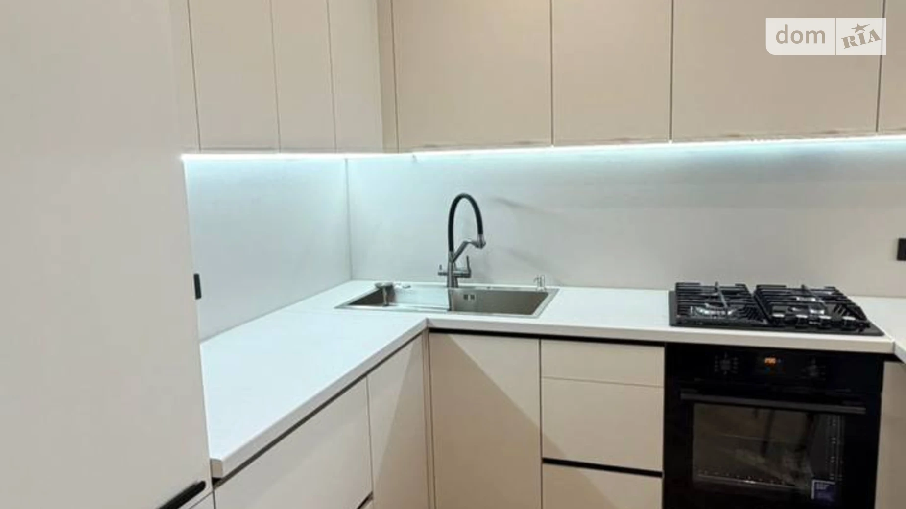 Продается 2-комнатная квартира 72 кв. м в Хмельницком, ул. Панаса Мирного, 9 - фото 2