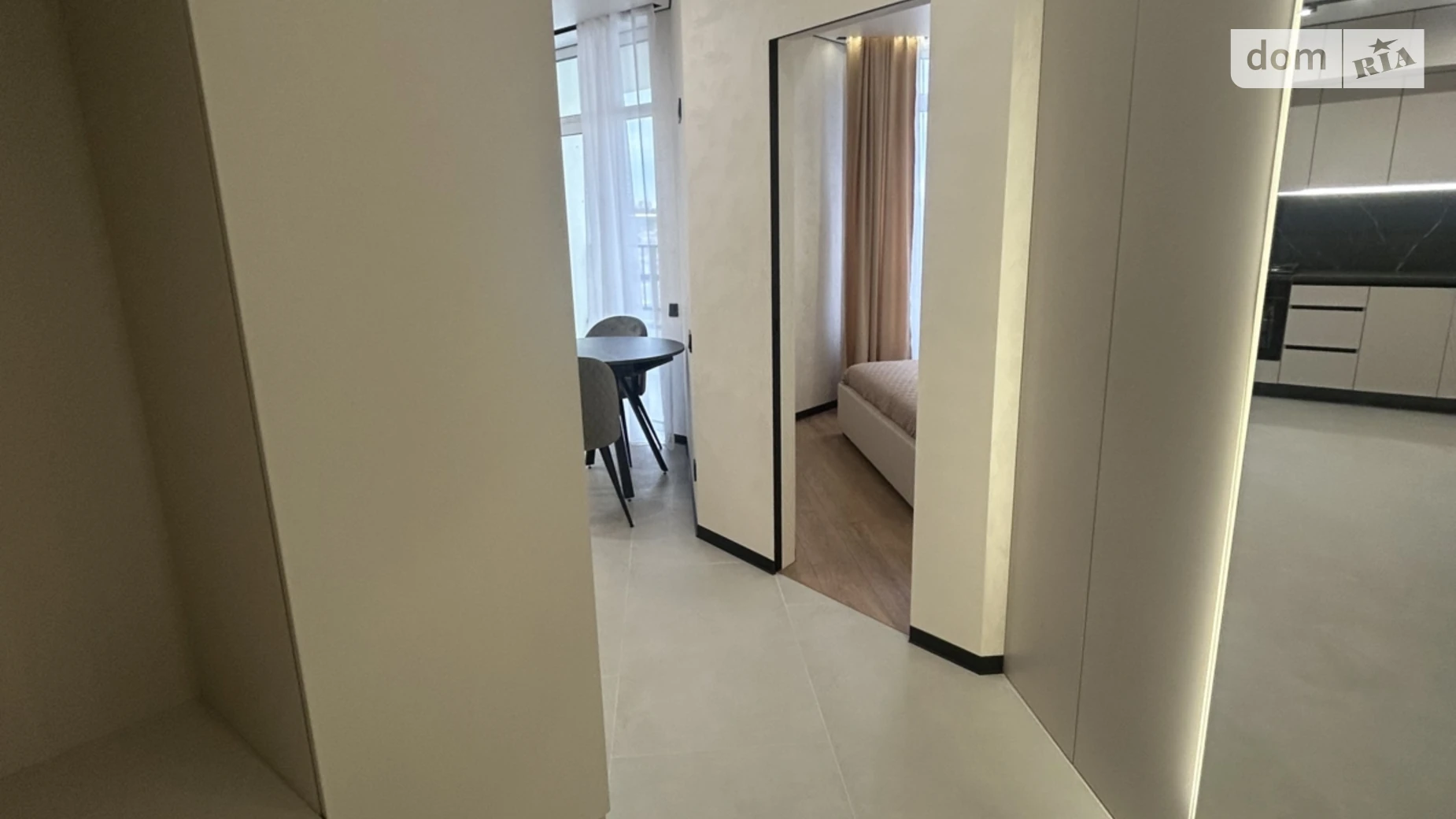 Продается 1-комнатная квартира 40 кв. м в Ирпене, ул. Кобылянской Ольги, 1В/22 - фото 5