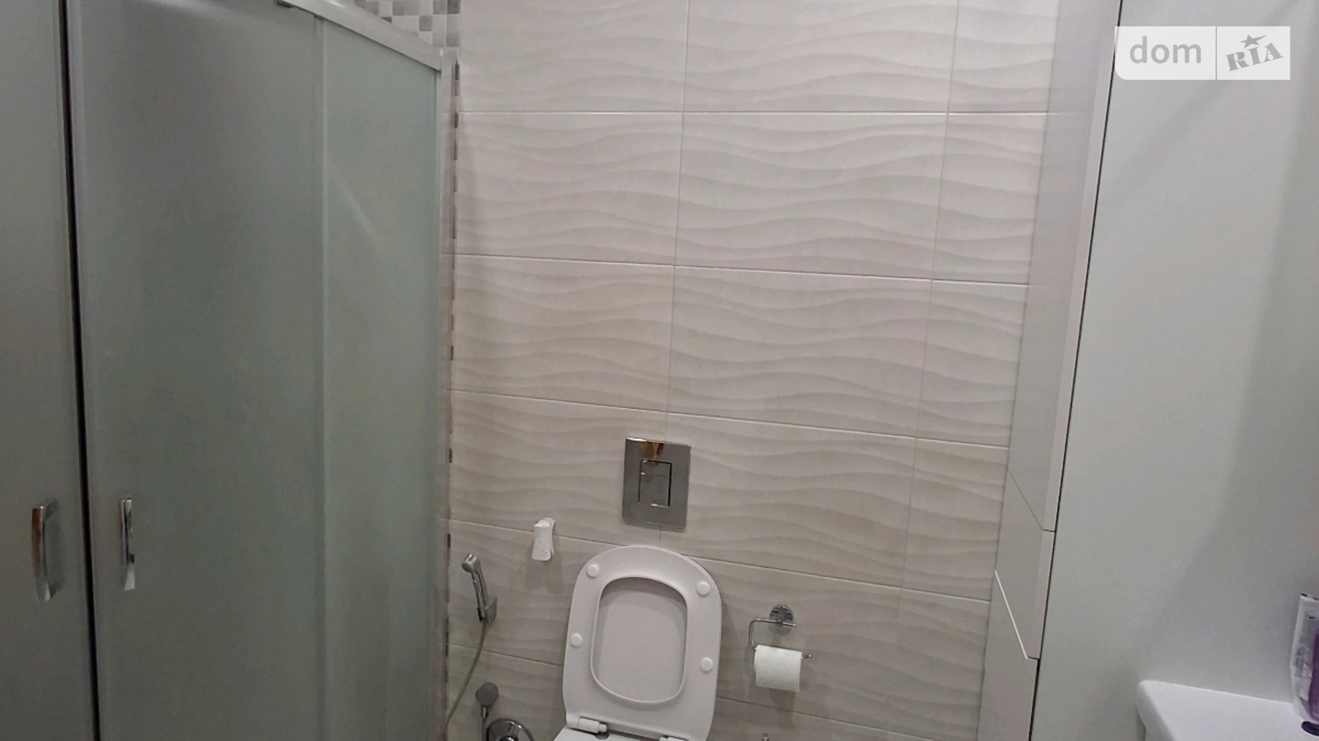 Продается дом на 2 этажа 250 кв. м с гаражом, цена: 250000 $ - фото 5