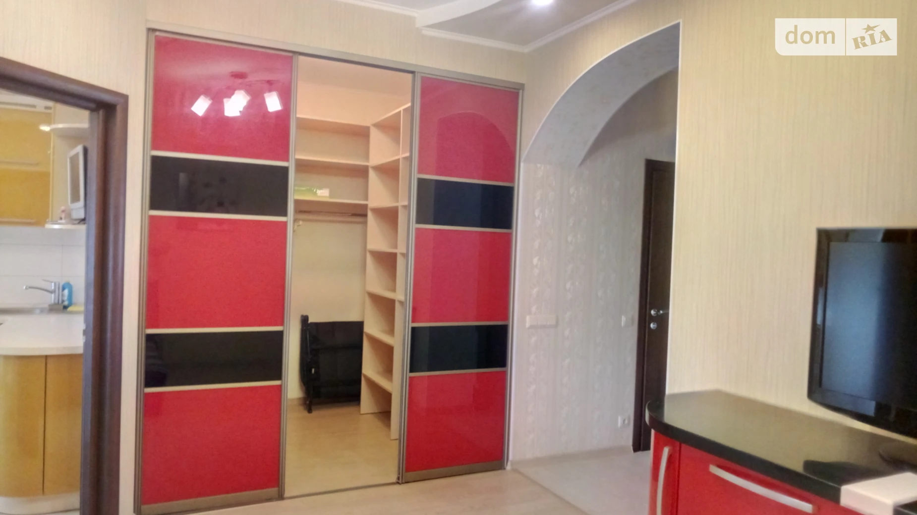 Продается 3-комнатная квартира 80.6 кв. м в Черноморске, цена: 85000 $ - фото 5