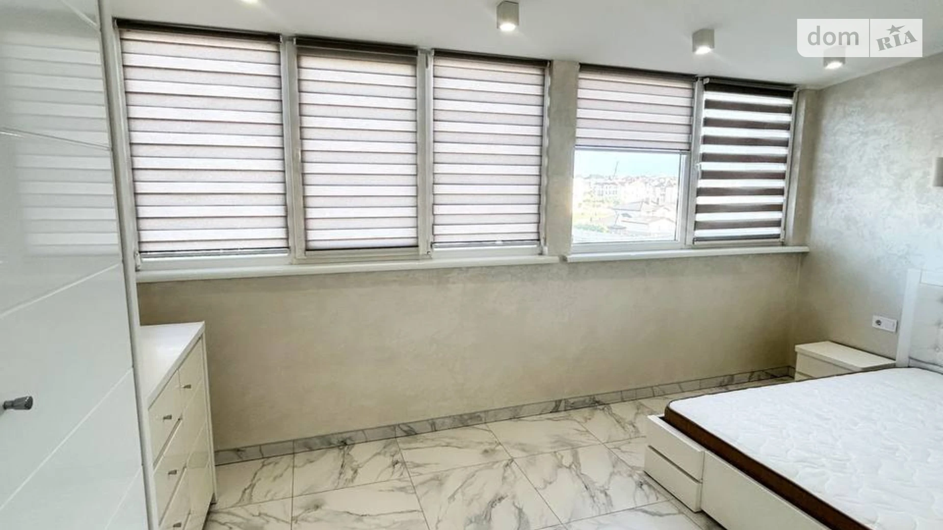 Продается 2-комнатная квартира 70 кв. м в Ровно, ул. Спасская - фото 5