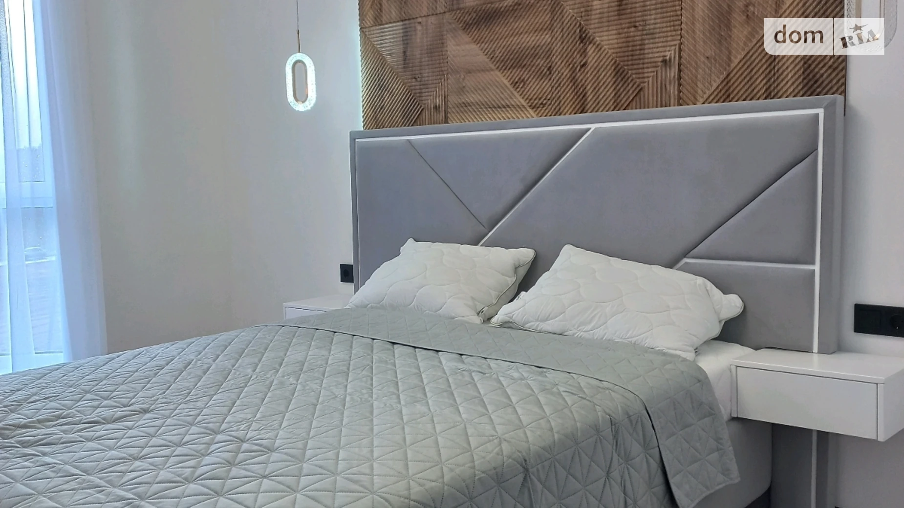 Продается 1-комнатная квартира 40 кв. м в Ирпене, ул. Кобылянской Ольги, 1В/13 - фото 2