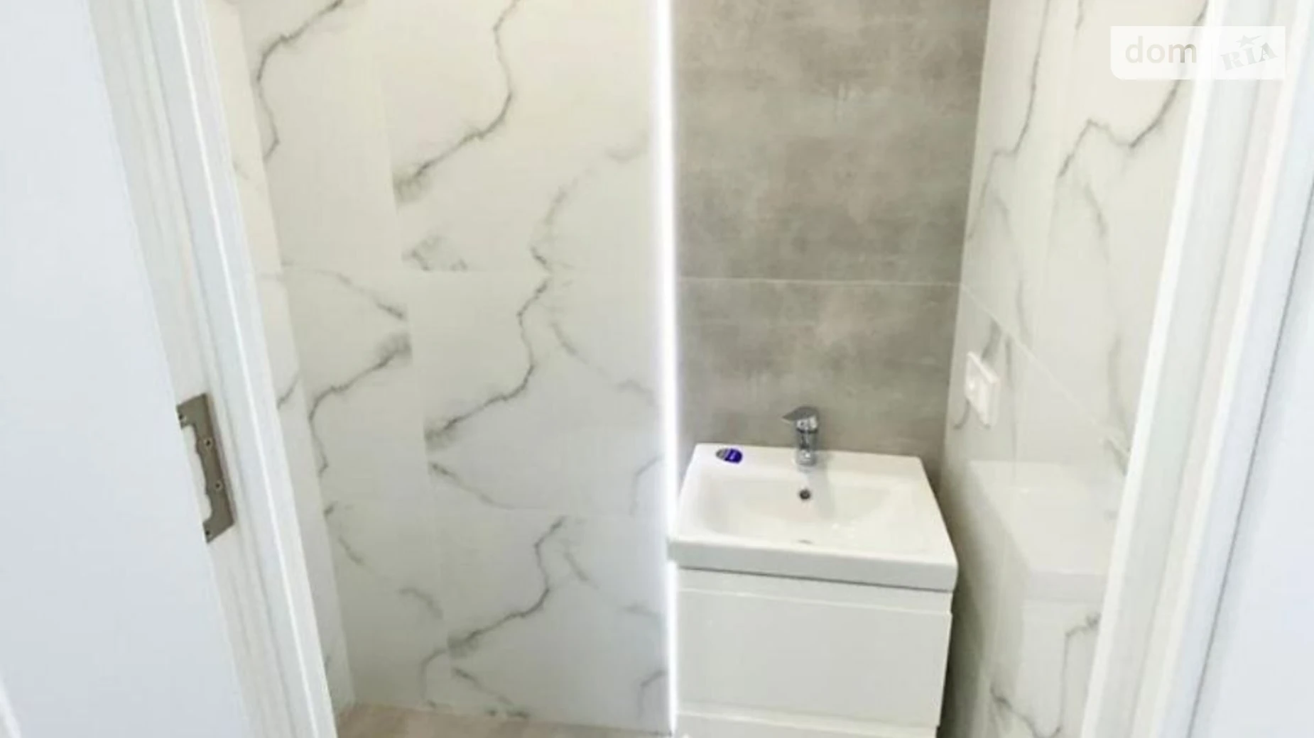 Продается офис 39 кв. м в бизнес-центре, цена: 40000 $ - фото 2