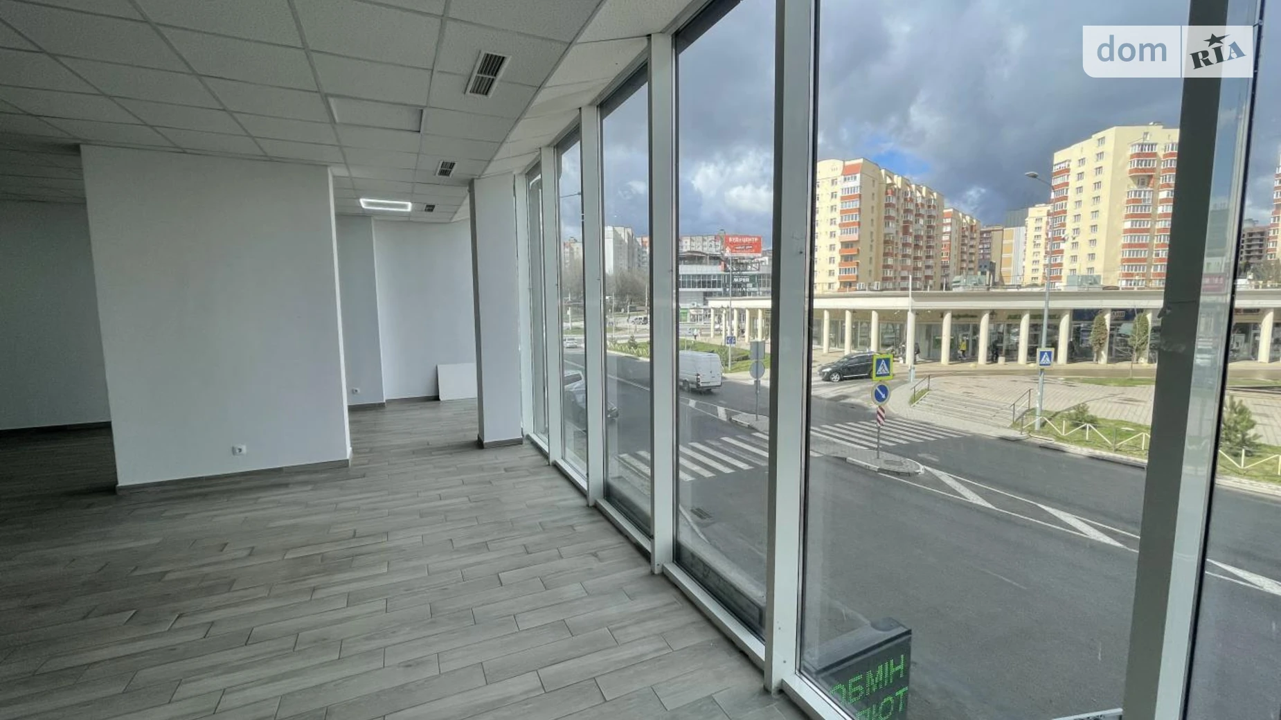 Сдается в аренду офис 190 кв. м в бизнес-центре, цена: 60000 грн - фото 5