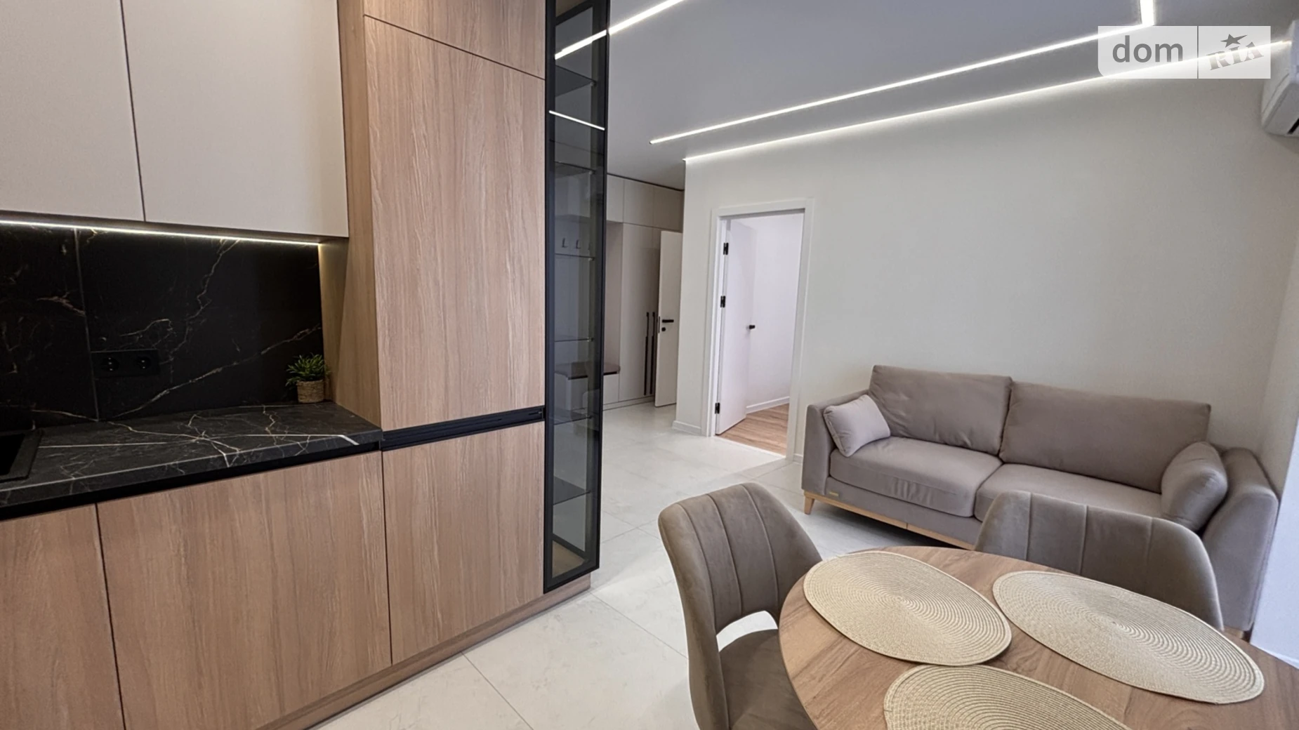 Продается 1-комнатная квартира 45 кв. м в Ивано-Франковске, цена: 89500 $ - фото 2