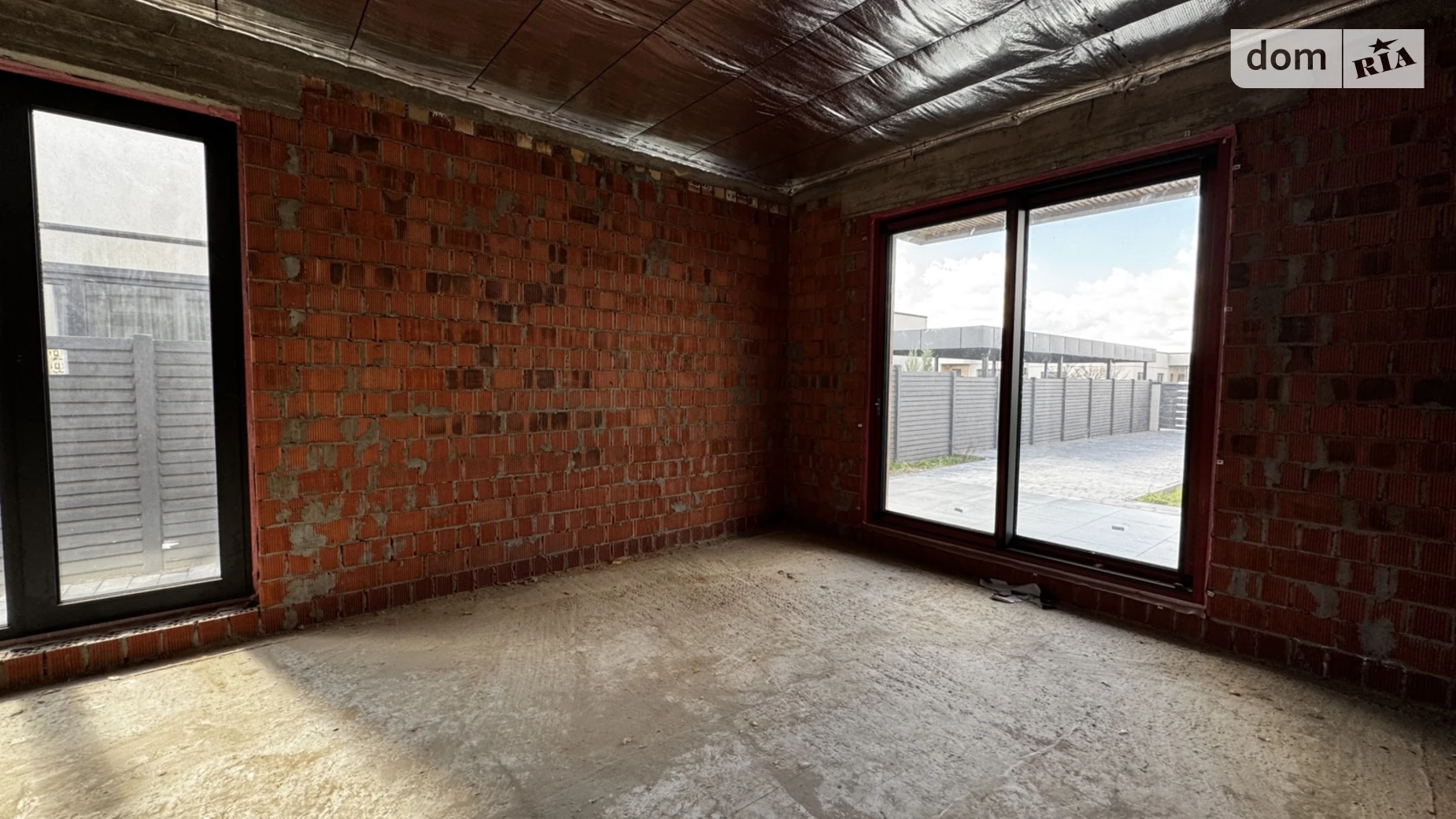 Продается одноэтажный дом 125 кв. м с камином, цена: 235000 $ - фото 4