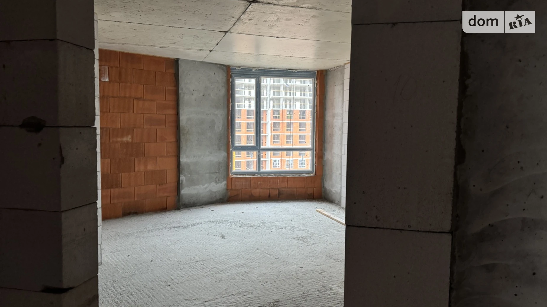 Продается 1-комнатная квартира 32 кв. м в Ивано-Франковске, ул. Хриплинская, 8 - фото 3