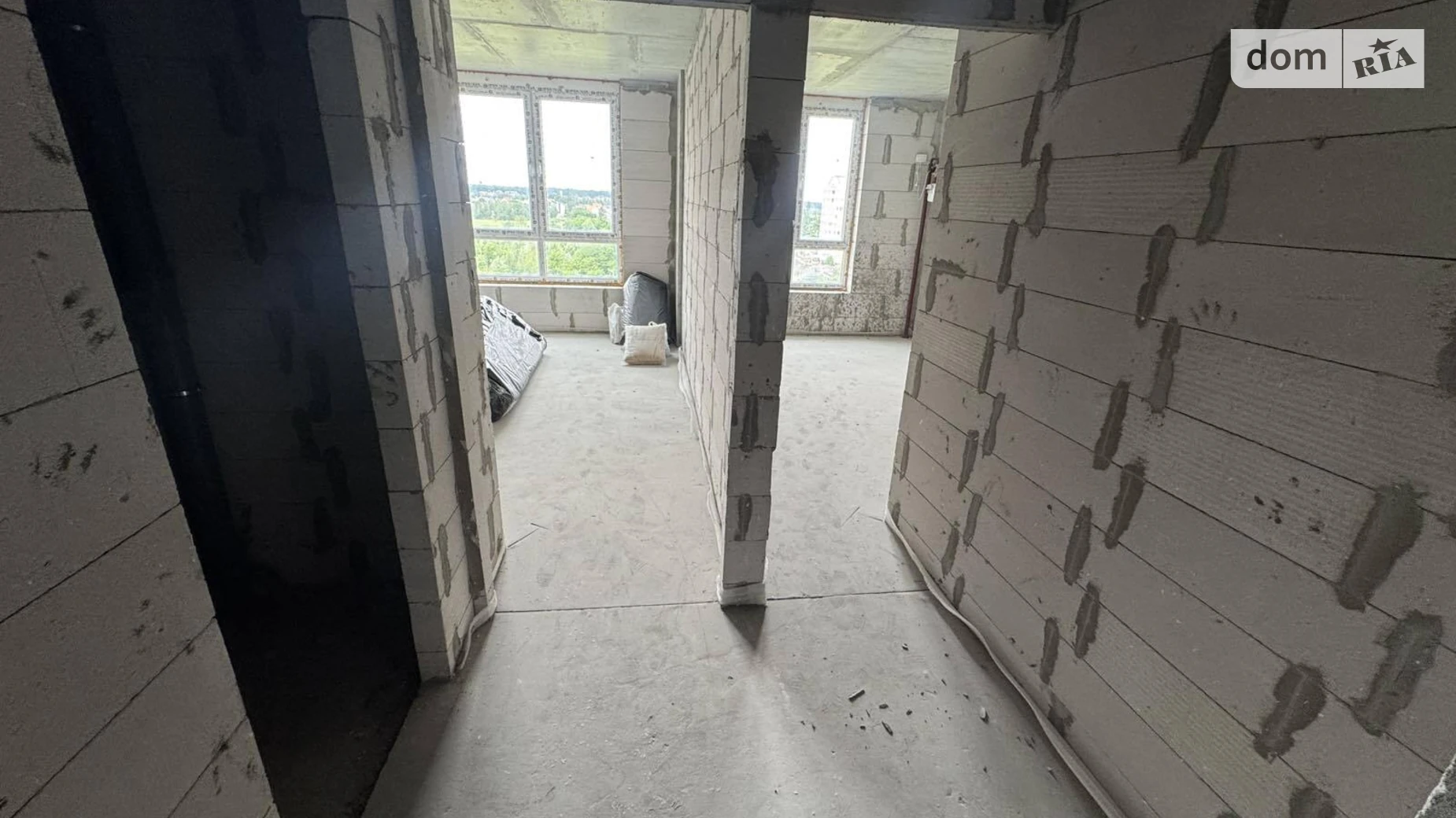 Продается 1-комнатная квартира 34 кв. м в Буче, ул. Князя Владимира Великого, 14 корпус 5 - фото 3