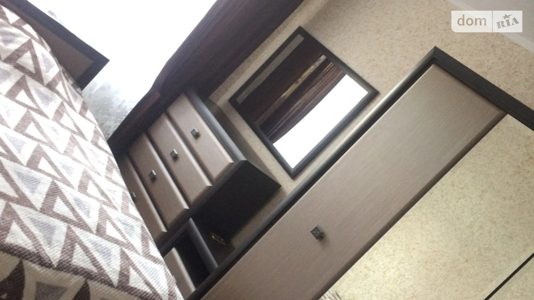 Продается 3-комнатная квартира 58.2 кв. м в Ровно, ул. Степана Бандеры, 69 - фото 2