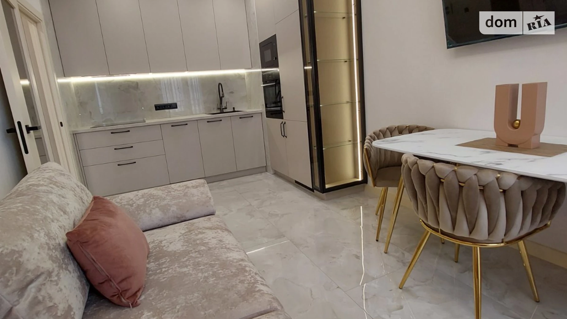 Продается 1-комнатная квартира 41.5 кв. м в Одессе, ул. Генуэзская - фото 2