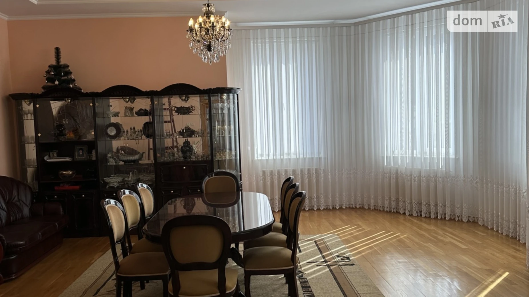 Продается дом на 3 этажа 533.8 кв. м с балконом, цена: 690000 $ - фото 5