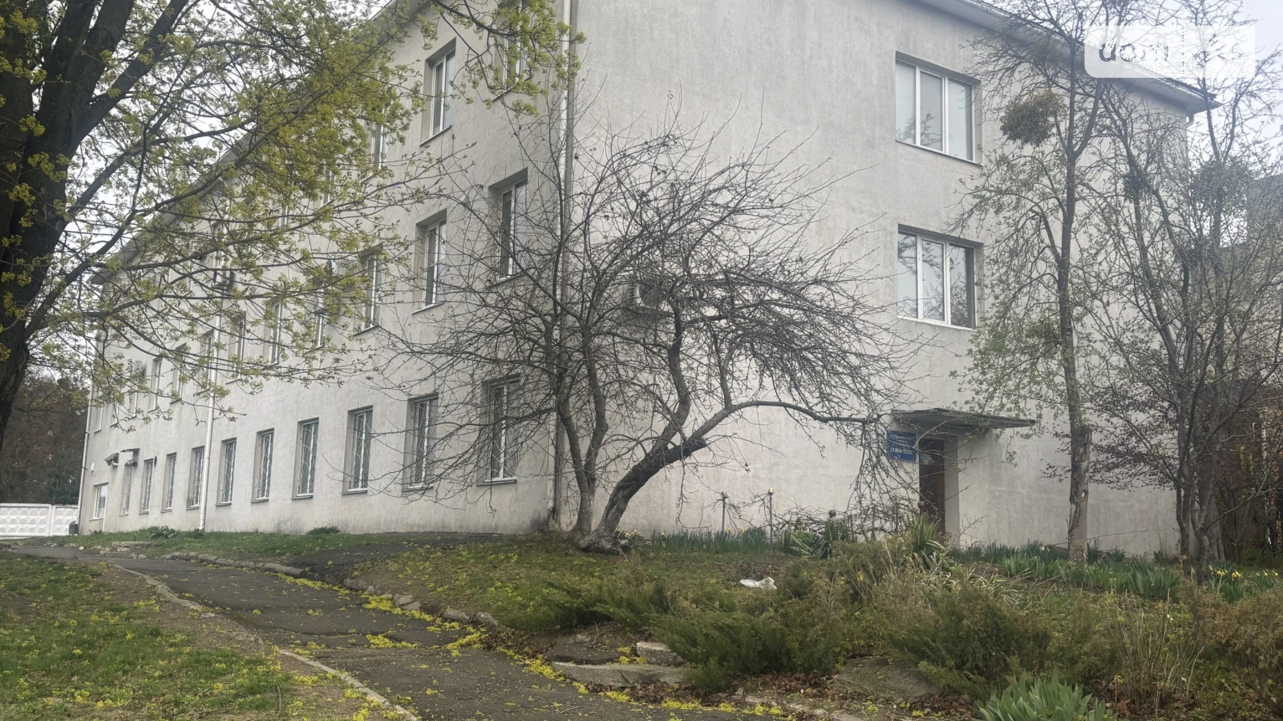 Сдается в аренду объект сферы услуг 909.3 кв. м в 1-этажном здании, цена: 113663 грн - фото 2