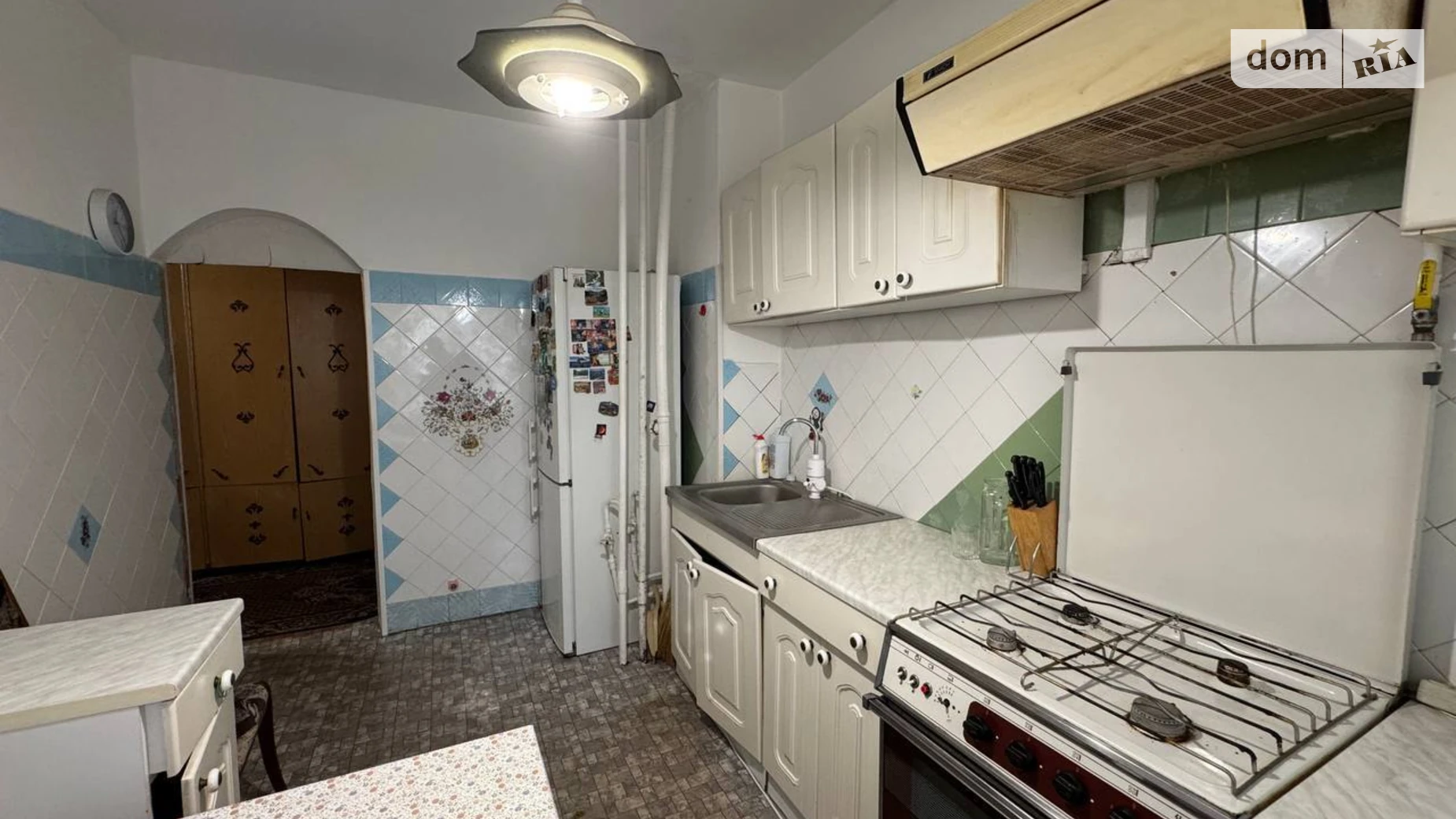 Продается 4-комнатная квартира 97.8 кв. м в Ровно, ул. Коновальца Евгения, 7 - фото 2