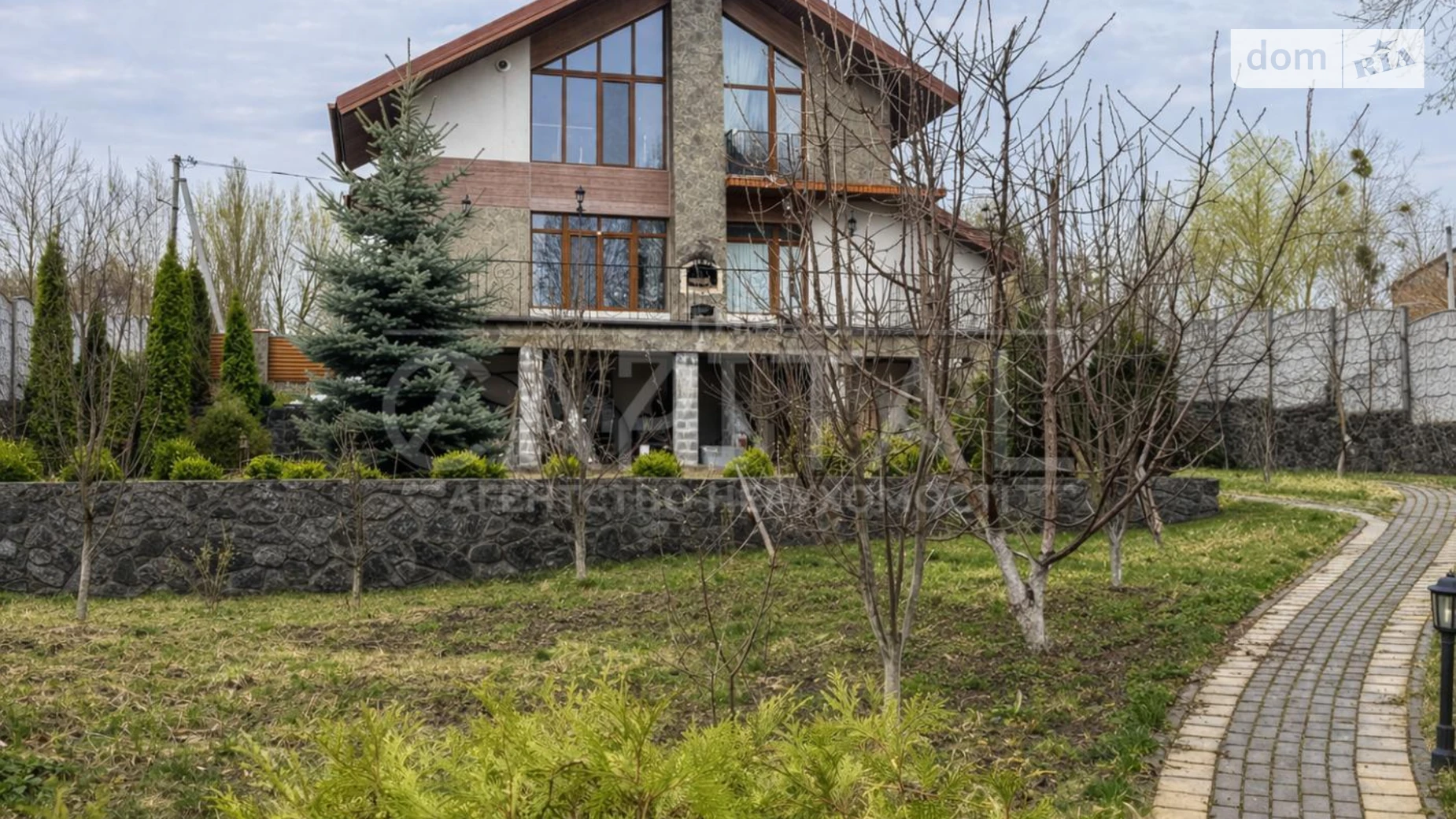 Сдается в аренду дом на 2 этажа 160 кв. м с гаражом, цена: 1400 $ - фото 2