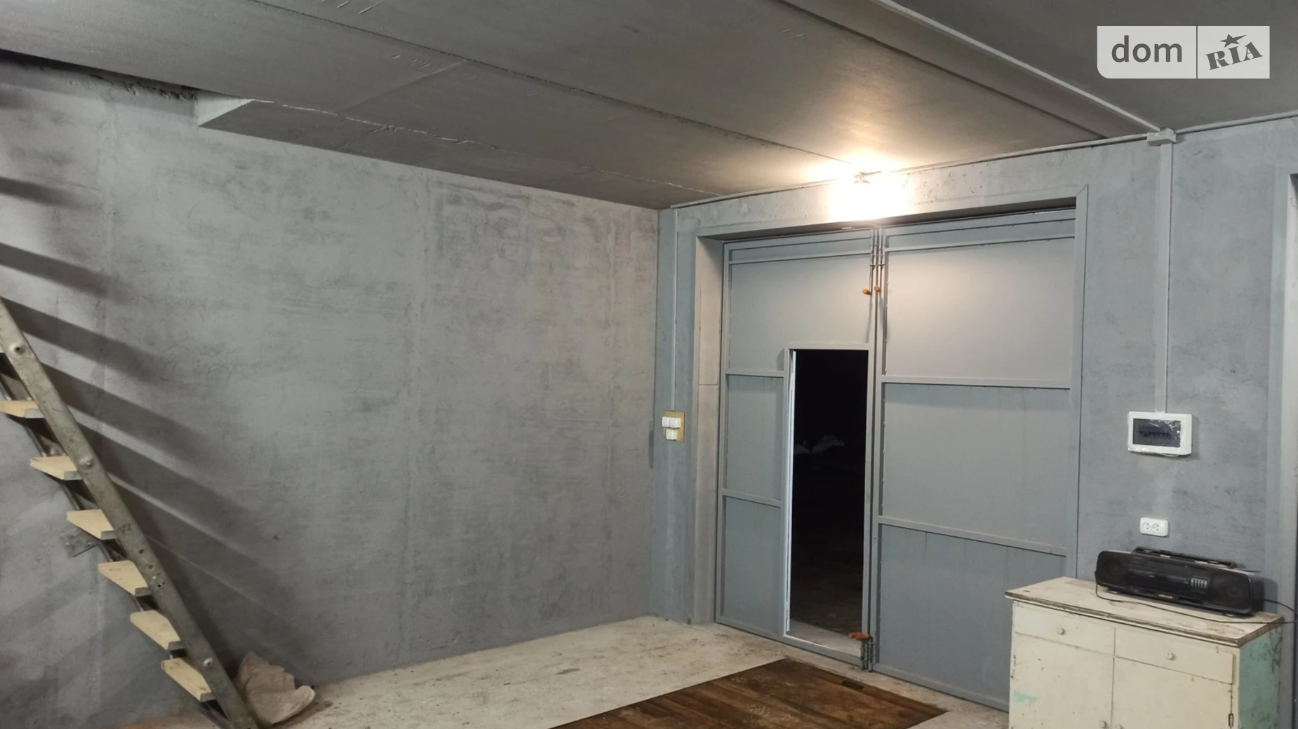 Продается отдельно стоящий гараж под бус на 37.18 кв. м, цена: 17000 $ - фото 4