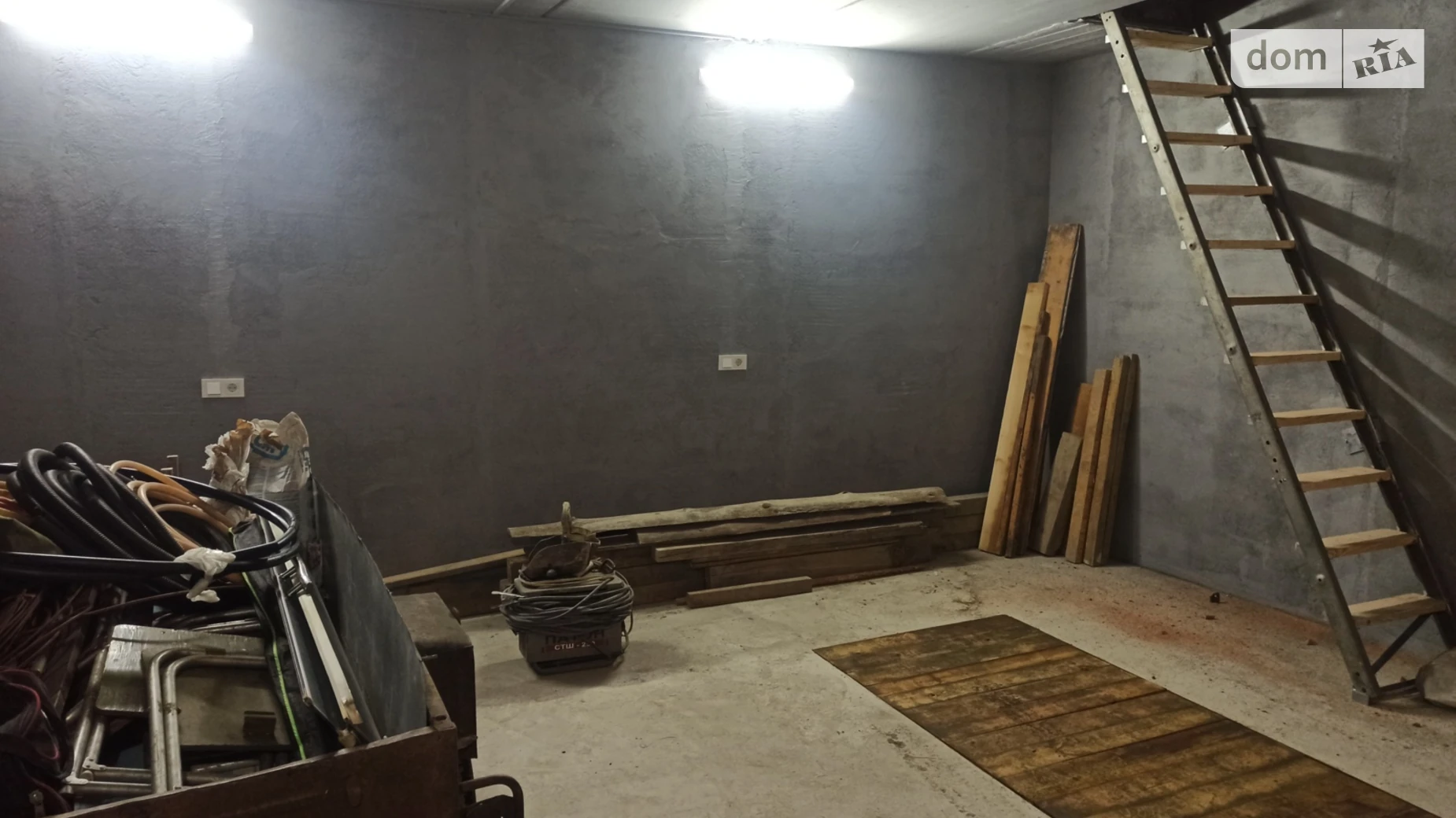 Продается отдельно стоящий гараж под бус на 37.18 кв. м, цена: 17000 $ - фото 3