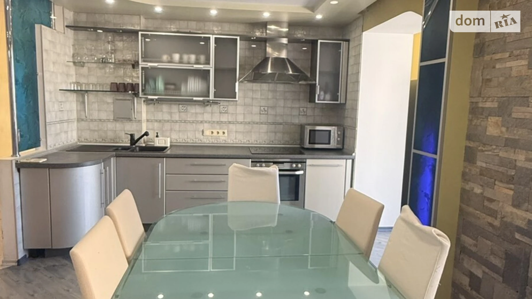 Продается 3-комнатная квартира 80.6 кв. м в Черноморске, цена: 65000 $ - фото 3