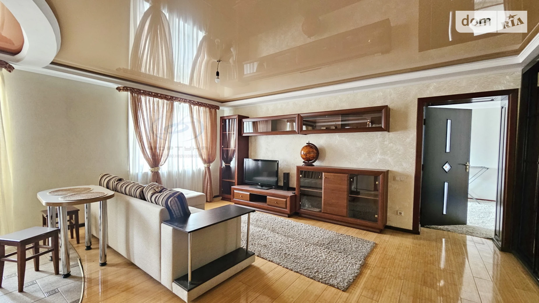 Продается 1-комнатная квартира 59 кв. м в Черкассах, цена: 90000 $ - фото 2