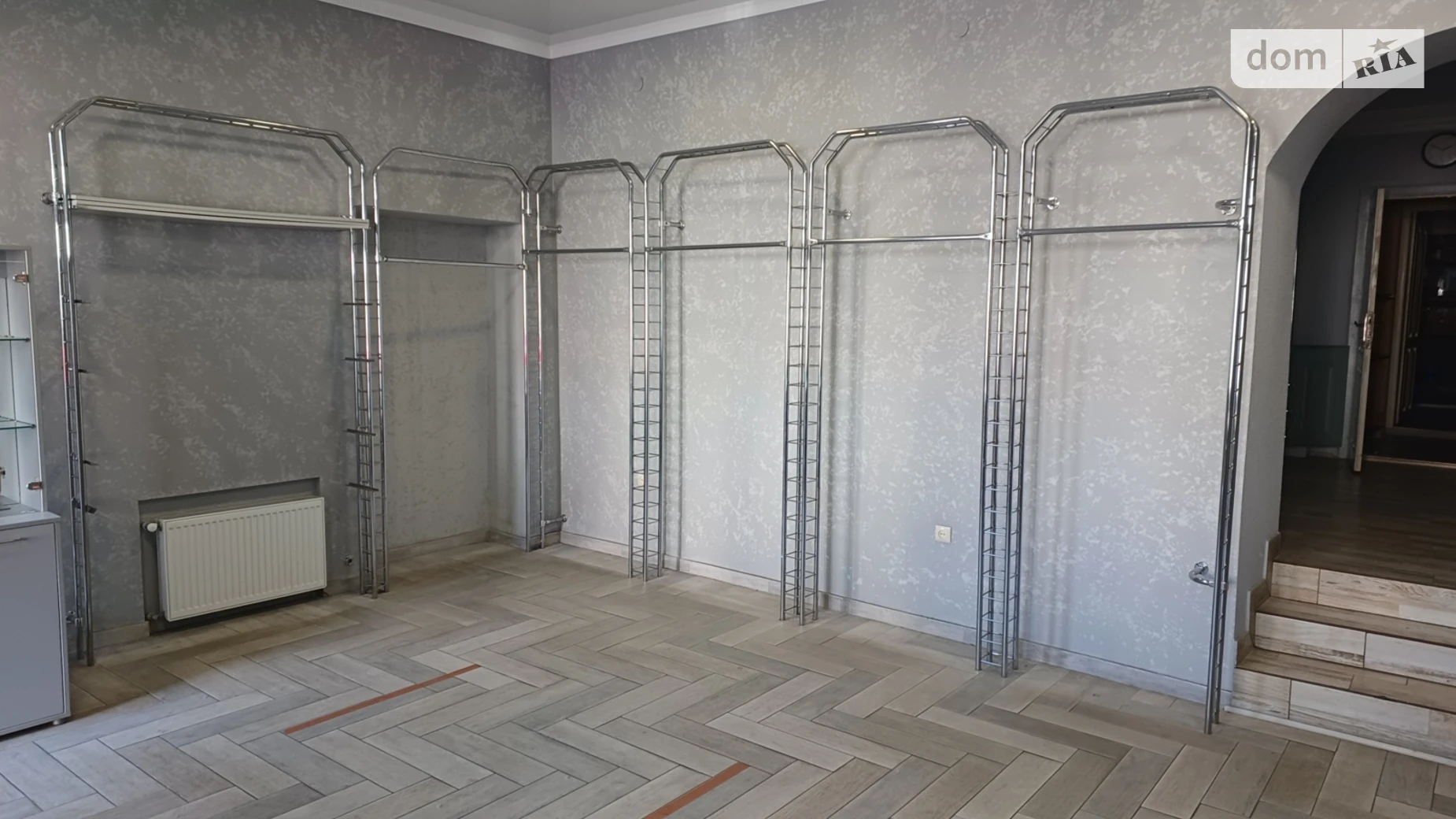 Сдается в аренду объект сферы услуг 62 кв. м в 3-этажном здании, цена: 400 $ - фото 3