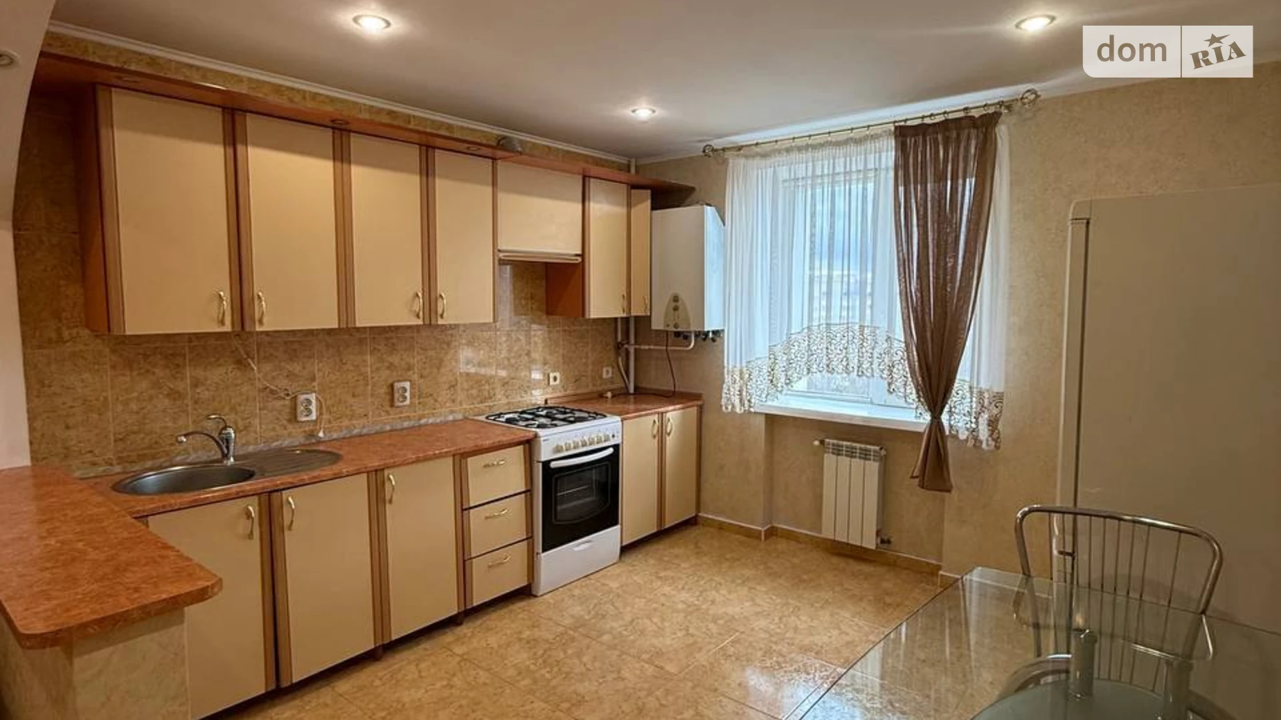 Продается 2-комнатная квартира 68 кв. м в Виннице, ул. Родиона Скалецкого, 32А - фото 2