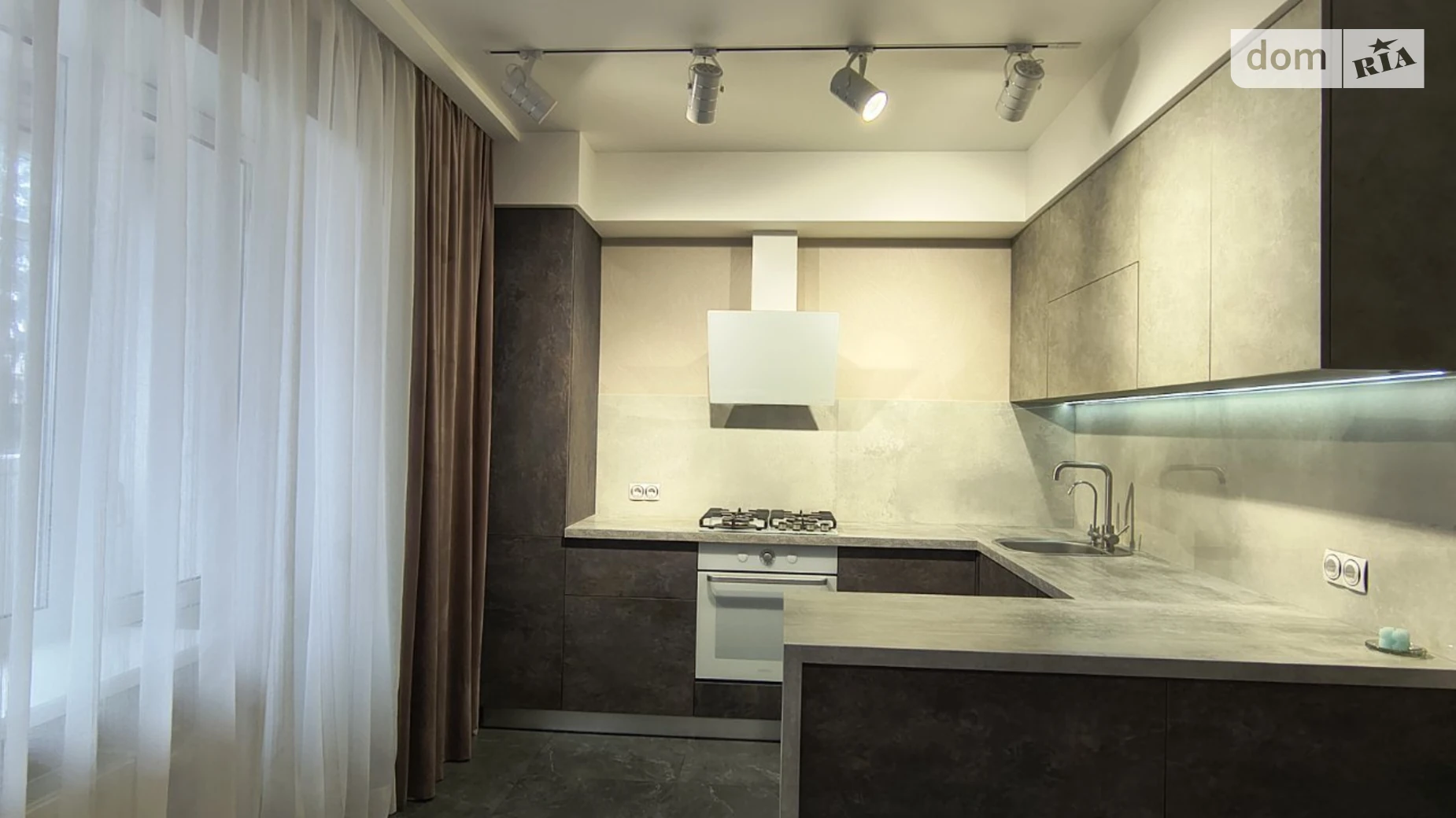 Продается 3-комнатная квартира 143.5 кв. м в, цена: 140000 $ - фото 2