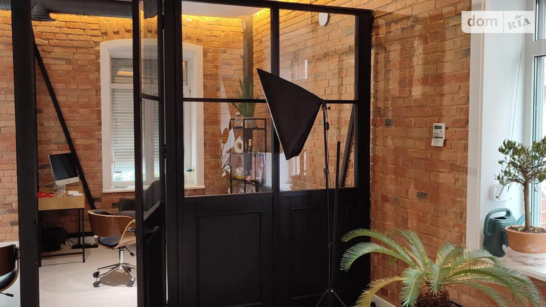 Сдается в аренду офис 96.9 кв. м в бизнес-центре, цена: 33915 грн - фото 5