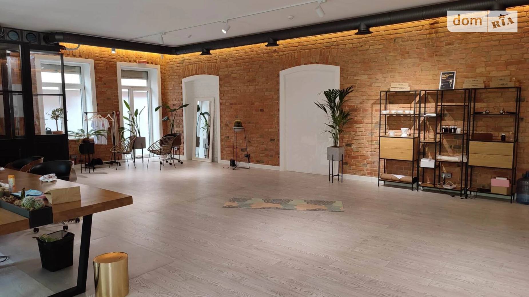 Сдается в аренду офис 96.9 кв. м в бизнес-центре, цена: 33915 грн - фото 4