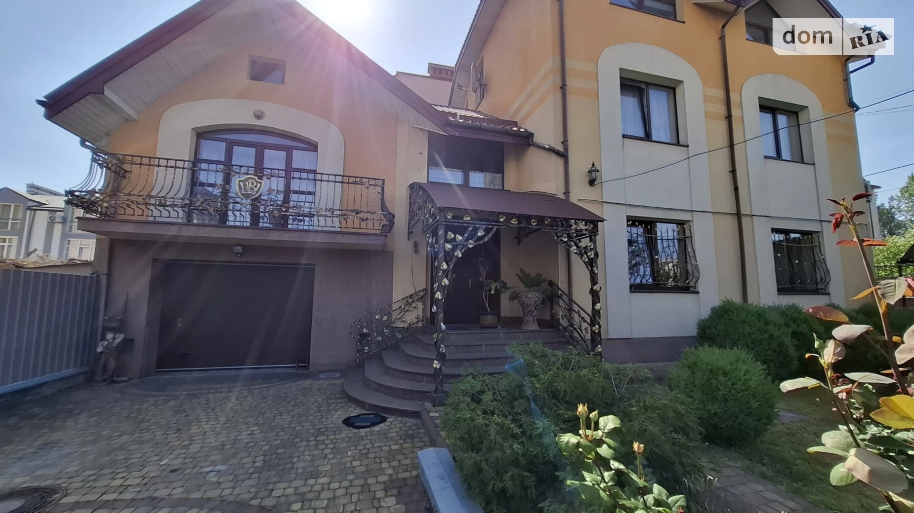 Продается дом на 3 этажа 269.4 кв. м с мебелью, цена: 500000 $ - фото 2