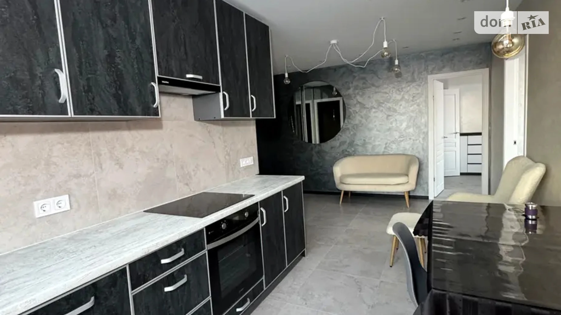 Продается 2-комнатная квартира 65 кв. м в Киеве, ул. Олега Мудрака(Генерала Наумова), 1Б - фото 2
