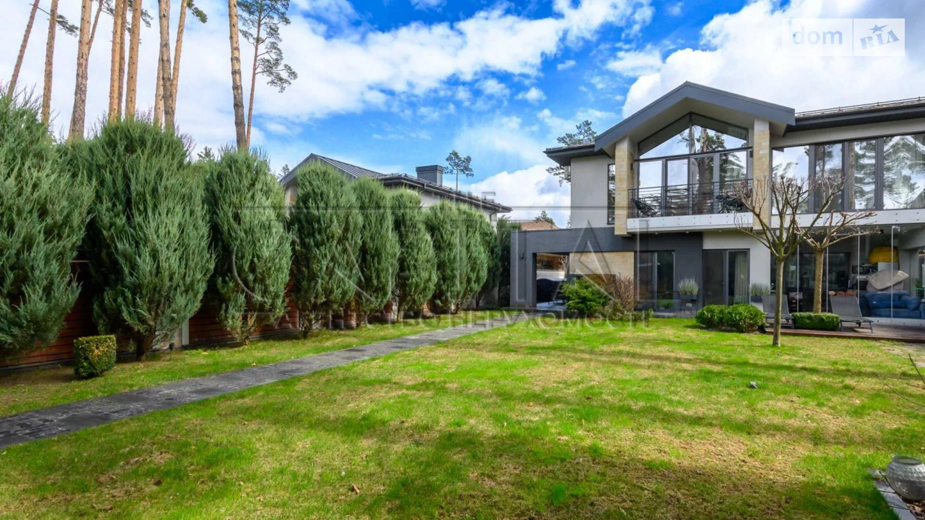 Продается дом на 2 этажа 183 кв. м с камином, цена: 425000 $ - фото 4