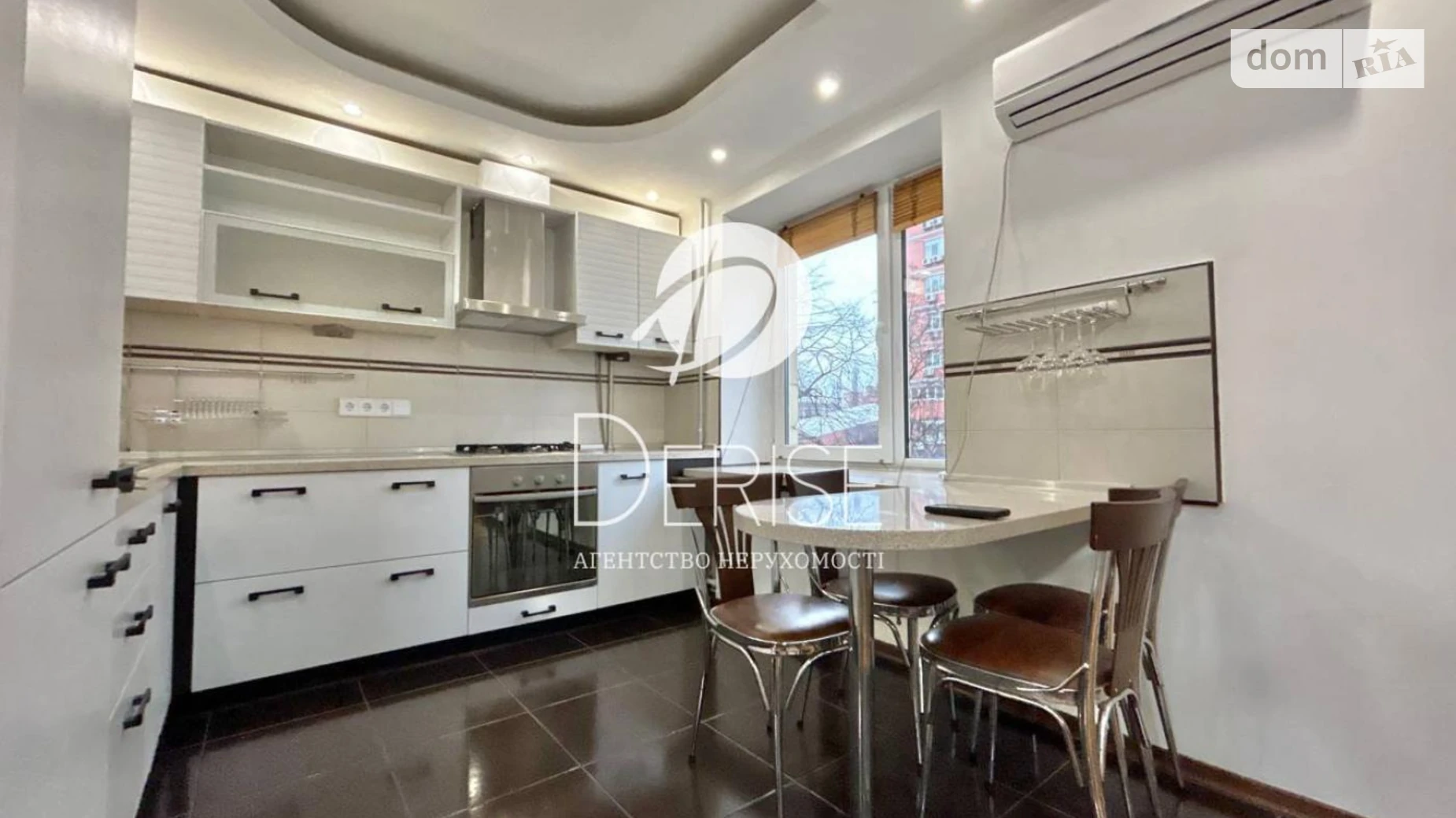 Продается 1-комнатная квартира 40.7 кв. м в Киеве, ул. Предславинская, 51 - фото 3