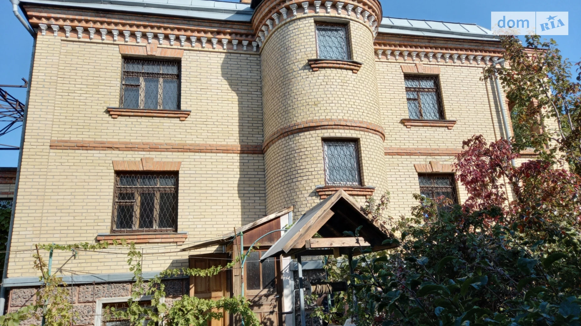 Продается дом на 2 этажа 400 кв. м с камином, цена: 160000 $ - фото 3